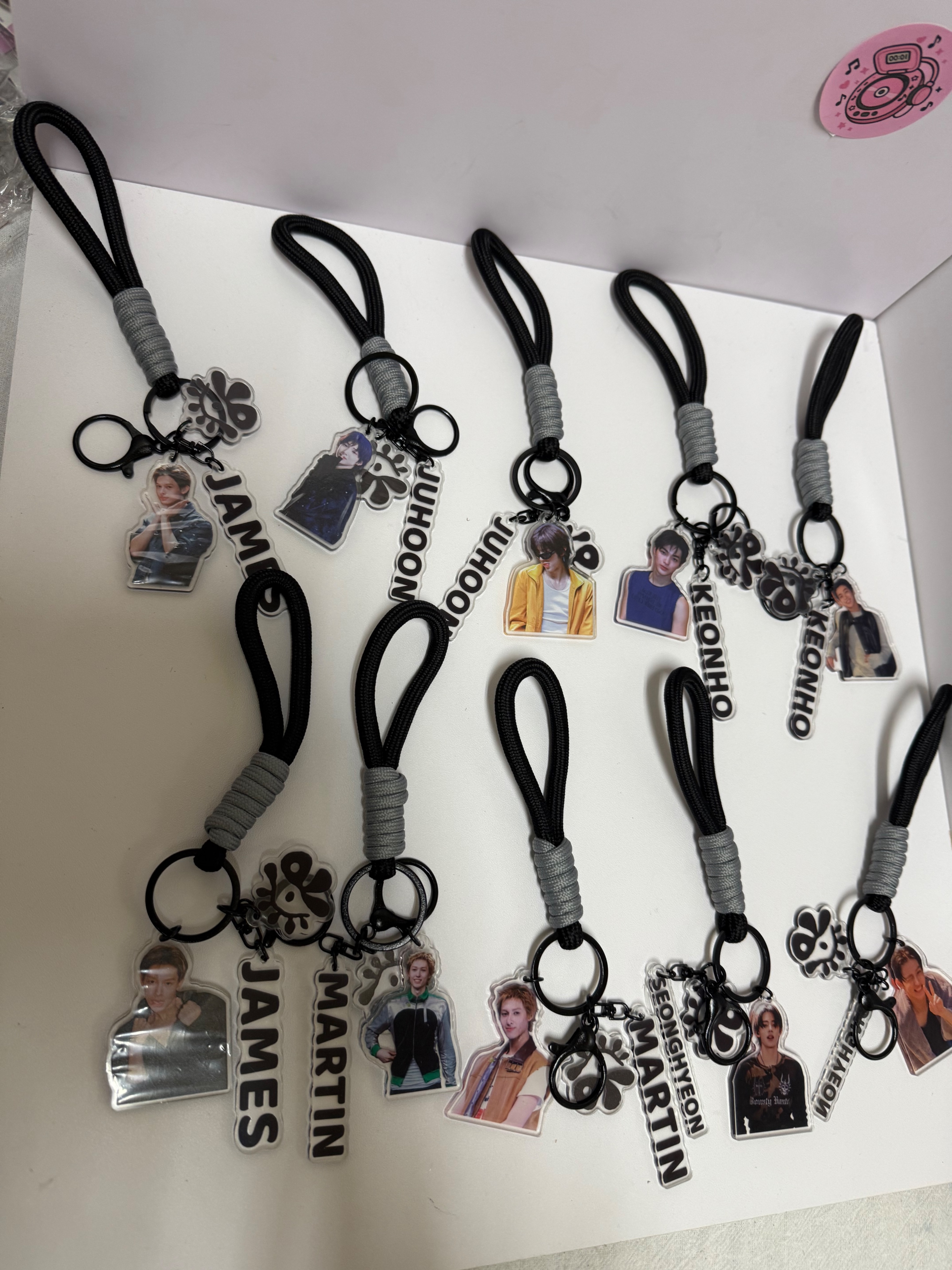 Cortis吊飾（現貨