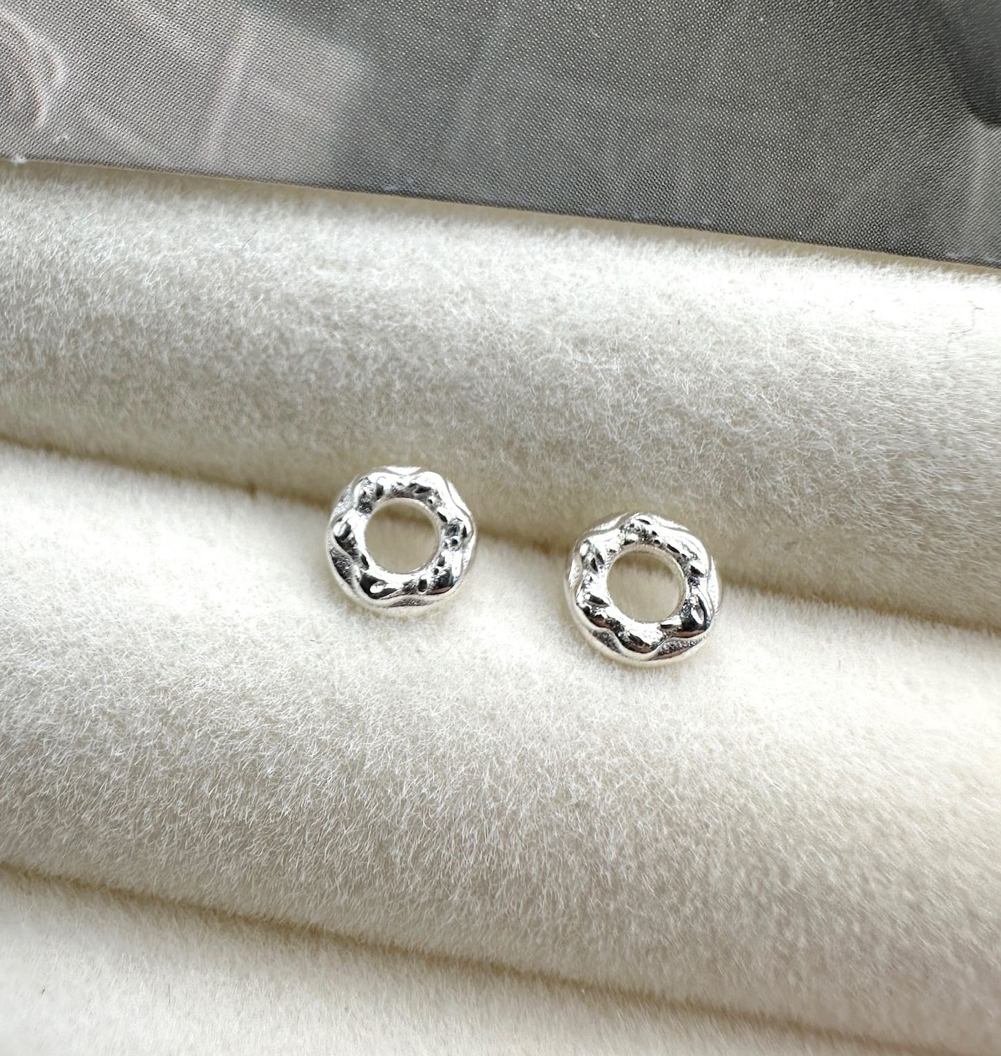 𝐍𝐎𝐖𝐀𝐃𝐀𝐘𝐒｜[925純銀]午茶時光-甜甜圈華夫餅耳釘 925純銀 純銀 耳釘 nowadays