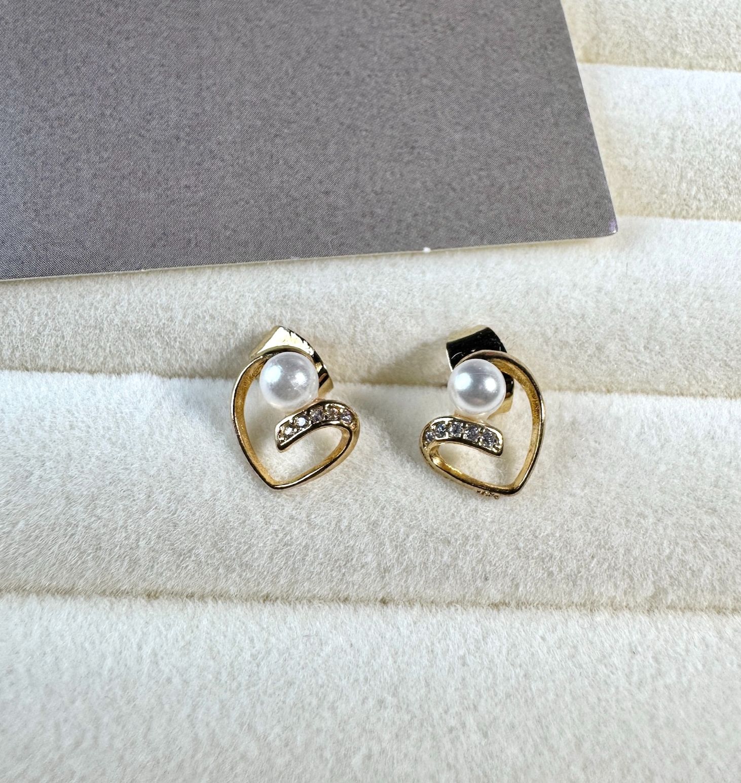 𝐍𝐎𝐖𝐀𝐃𝐀𝐘𝐒 | [日本直送]珍珠鏤空心型耳環 nowadays