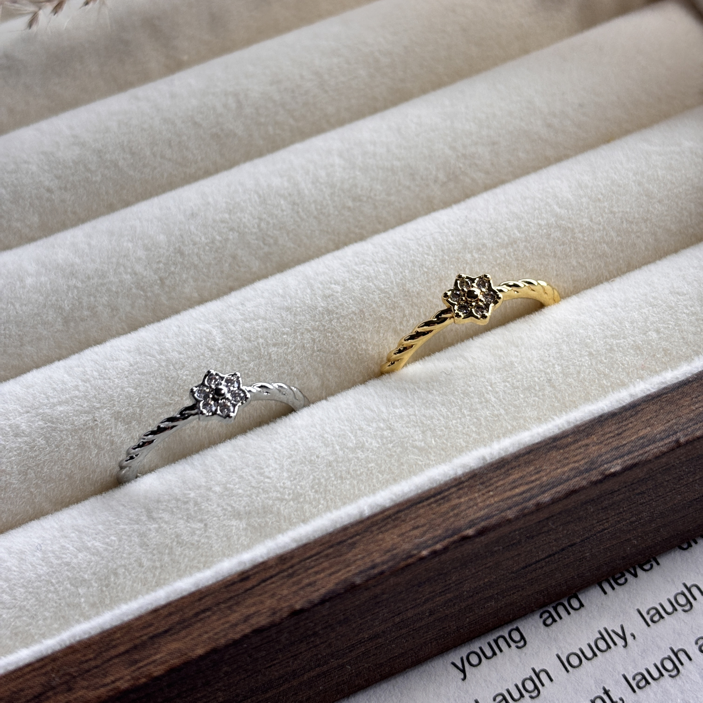 𝐍𝐎𝐖𝐀𝐃𝐀𝐘𝐒 | 小清新鑽石麻花戒指 韓系 戒指 nowadays