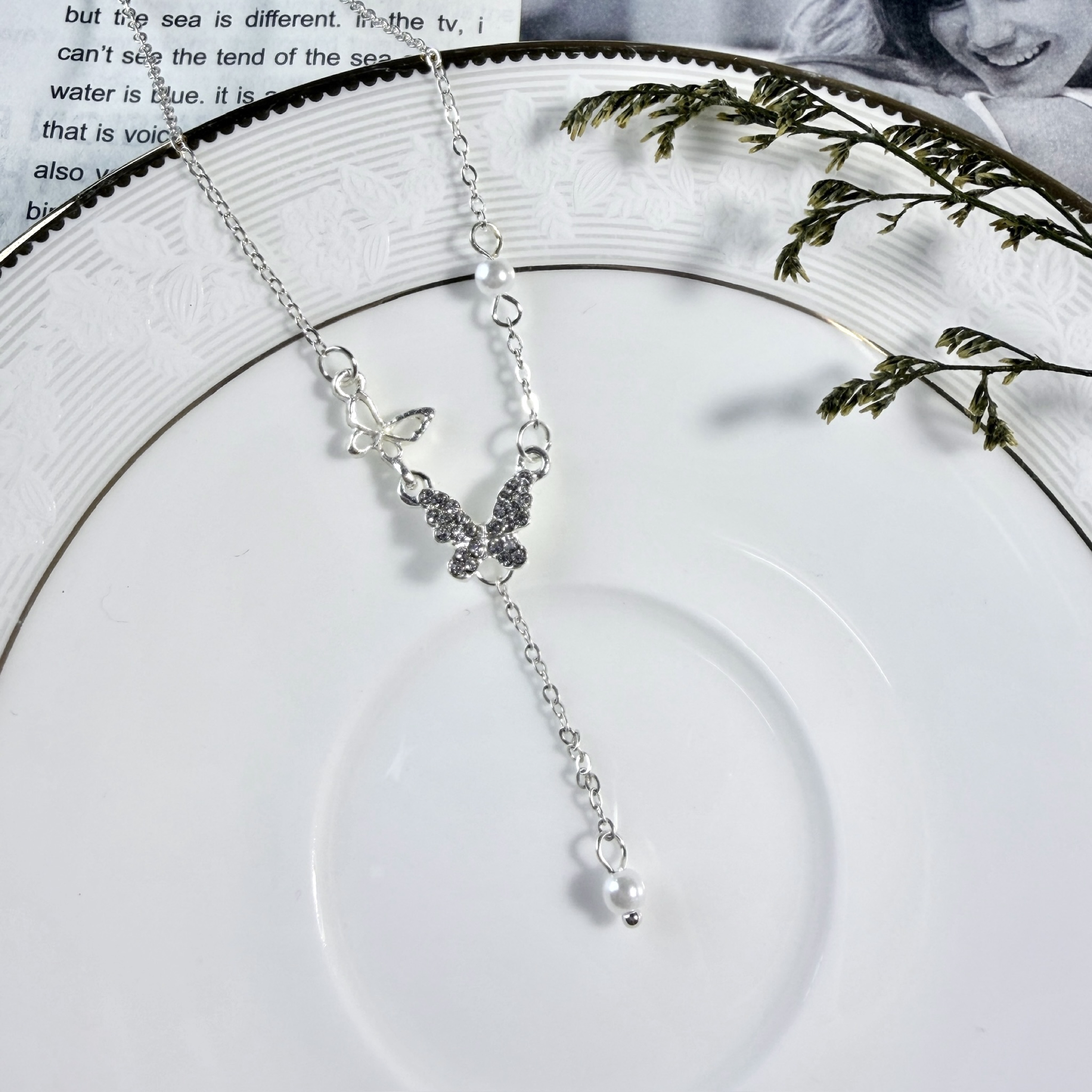 𝐍𝐎𝐖𝐀𝐃𝐀𝐘𝐒｜[澳洲直送]雙生相伴蝴蝶Y字項鍊 澳洲 項鍊 nowadays