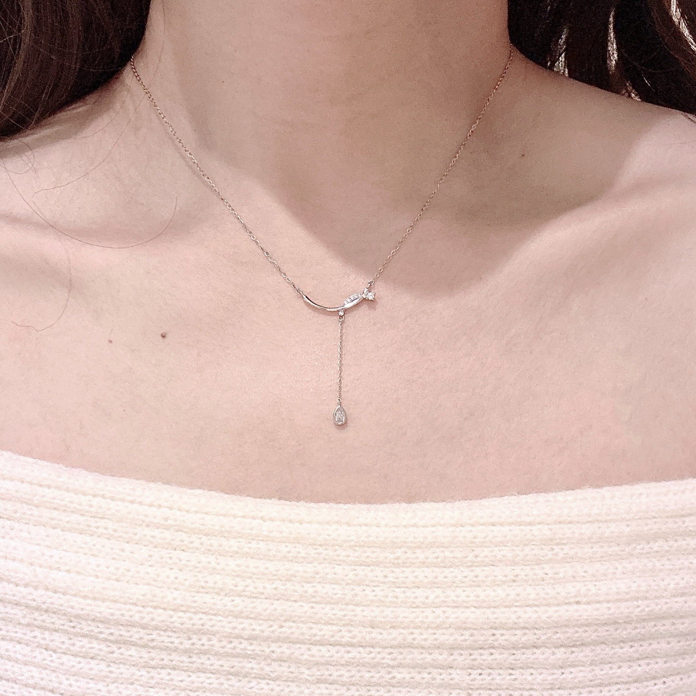 𝐍𝐎𝐖𝐀𝐃𝐀𝐘𝐒｜[925純銀]撈月懸掛水滴鑲鑽項鍊 925純銀 純銀 韓系 項鍊 nowadays