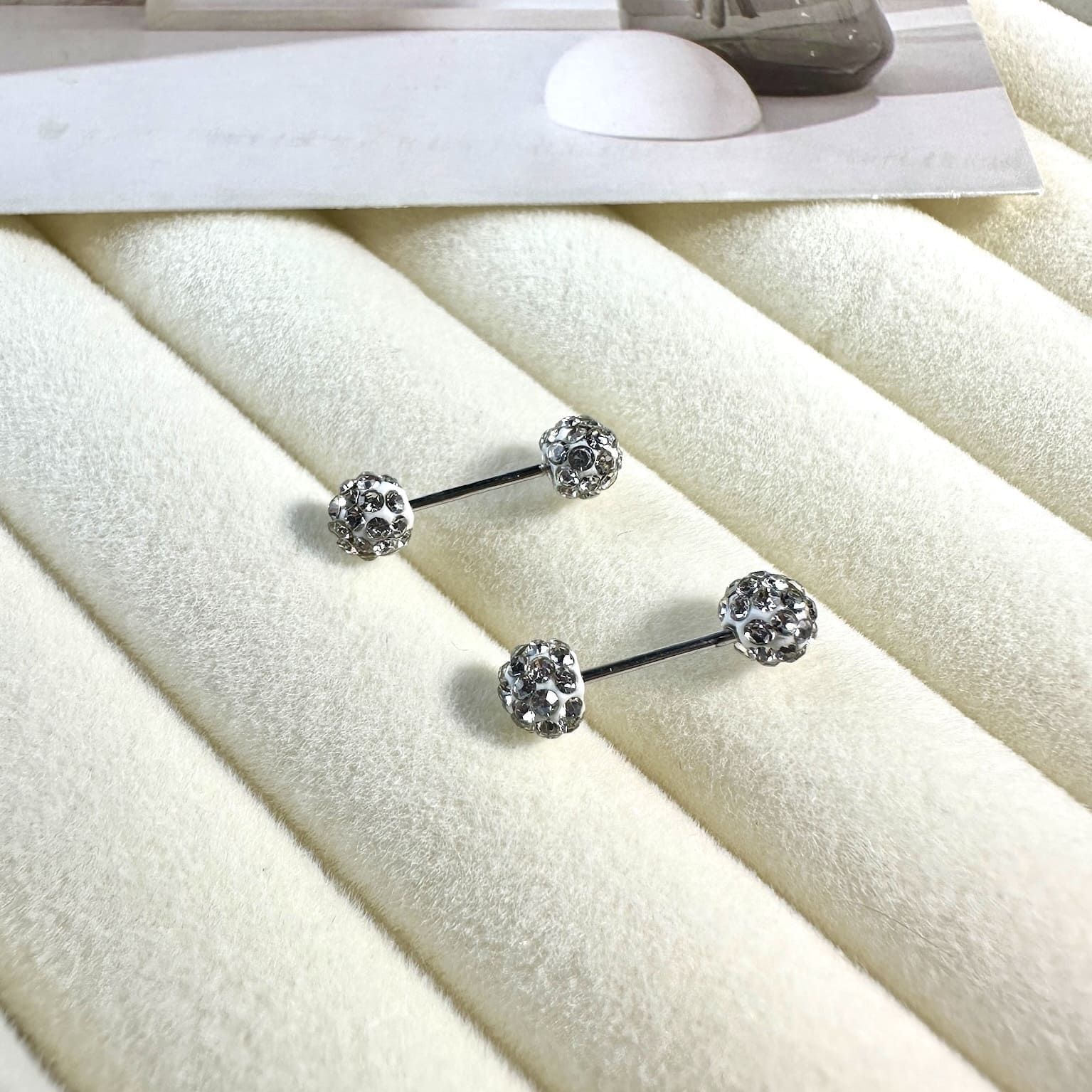 𝐍𝐎𝐖𝐀𝐃𝐀𝐘𝐒｜[999純銀] [925銀針]珠式鑲鑽圓球耳骨釘-5mm