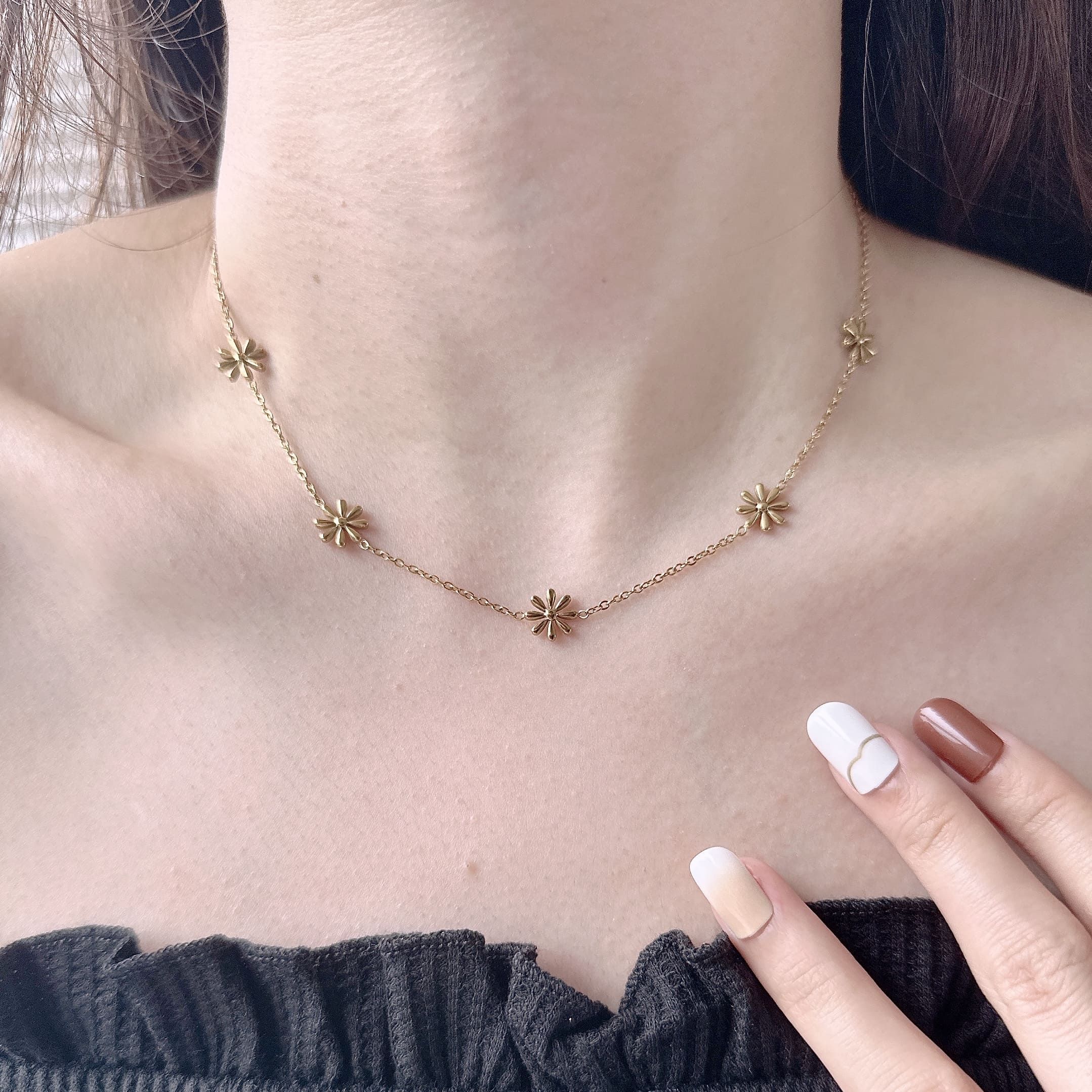 𝐍𝐎𝐖𝐀𝐃𝐀𝐘𝐒 | [鈦鋼]小雛菊花圈點綴鎖骨鍊
