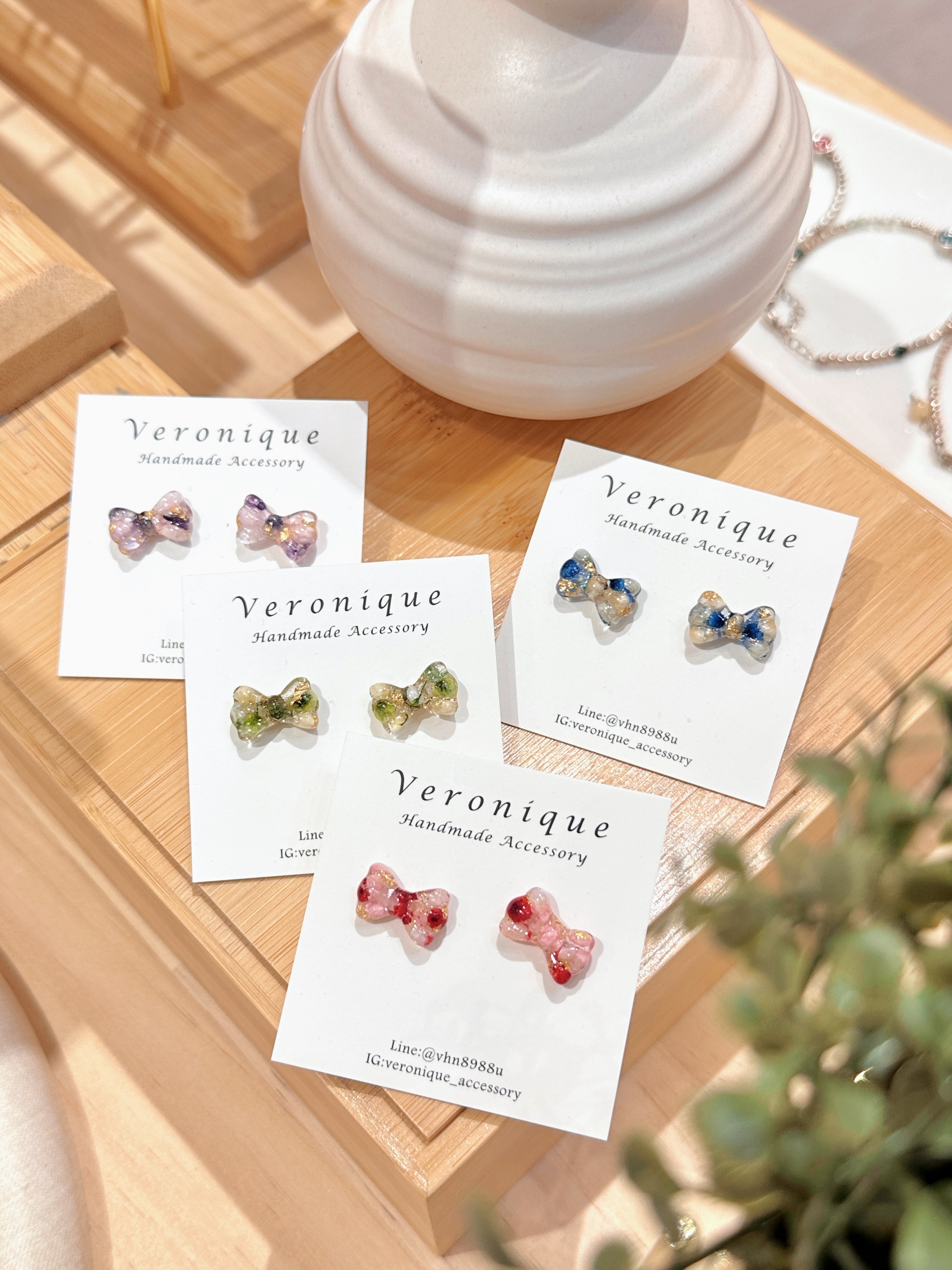 Veronique | 綻放蝴蝶結