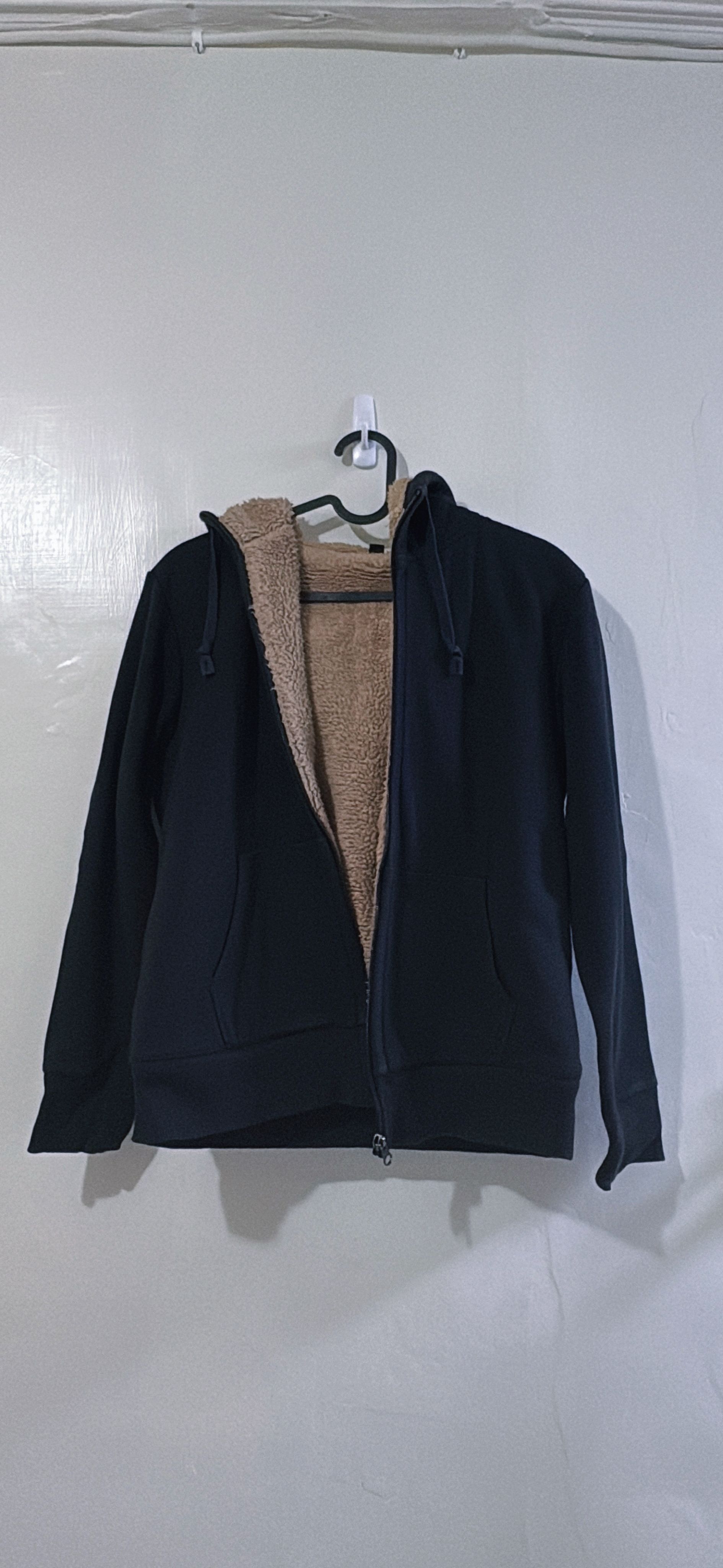 UNIQLO 休閒連帽外套