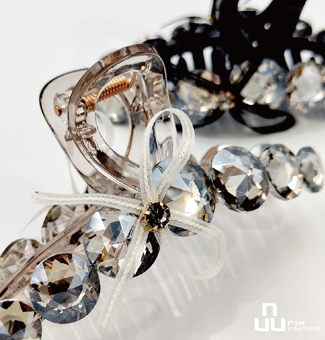 Pin Couture 【約會氣質夾】鯊魚夾 大抓夾 百貨聯名款 奢華水晶鑽大抓夾 重手工精緻鯊魚夾