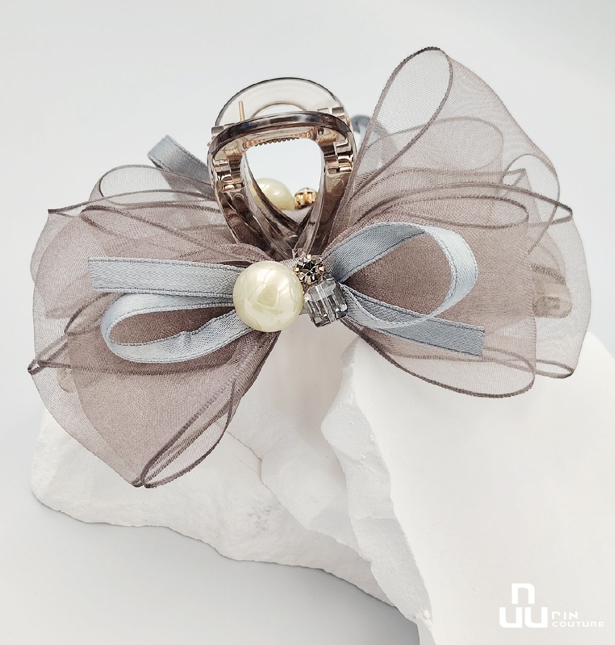Pin Couture【 百貨聯名限定款】大抓夾 鯊魚夾 質感氛圍鯊魚夾 輕奢玻璃鑽髮夾 雪紗蝴蝶結抓夾