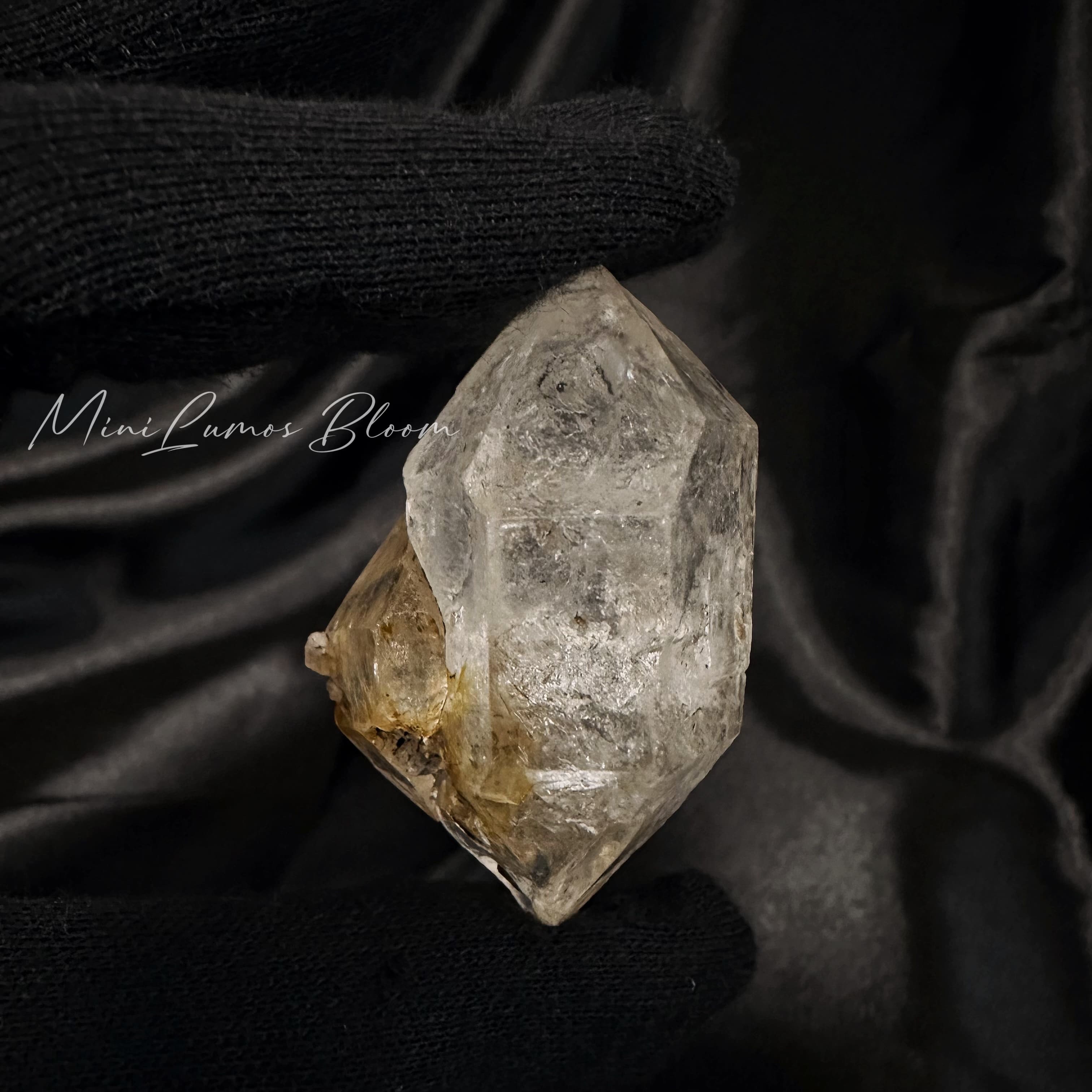 ✨ 閃靈開窗骸骨水晶 ✨