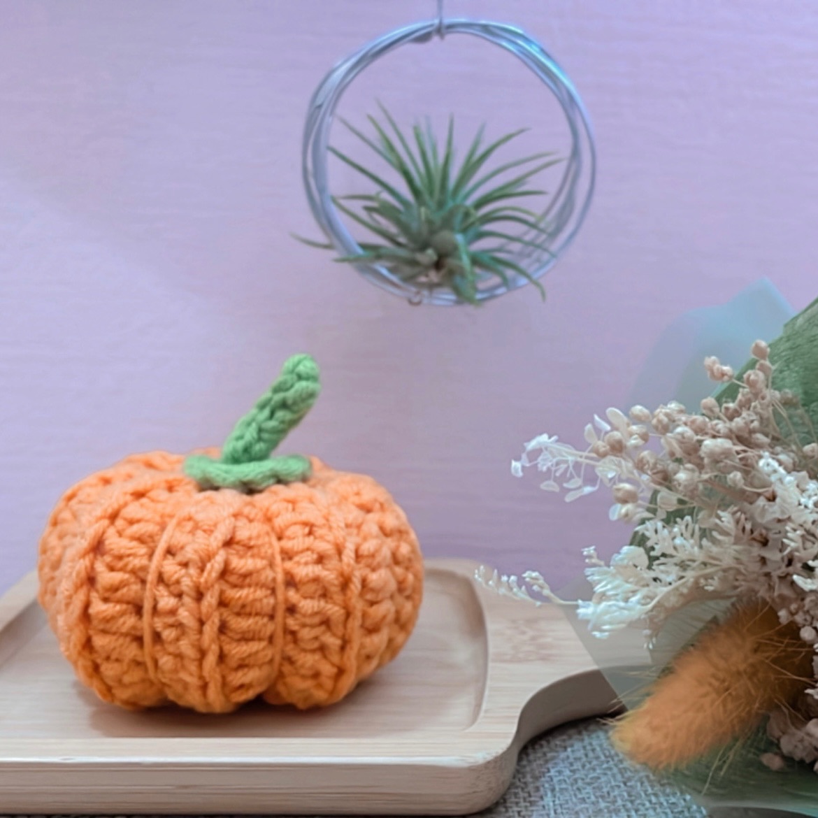 萬聖節南瓜🎃   大小：6*4  尺寸不含蒂頭的部分！