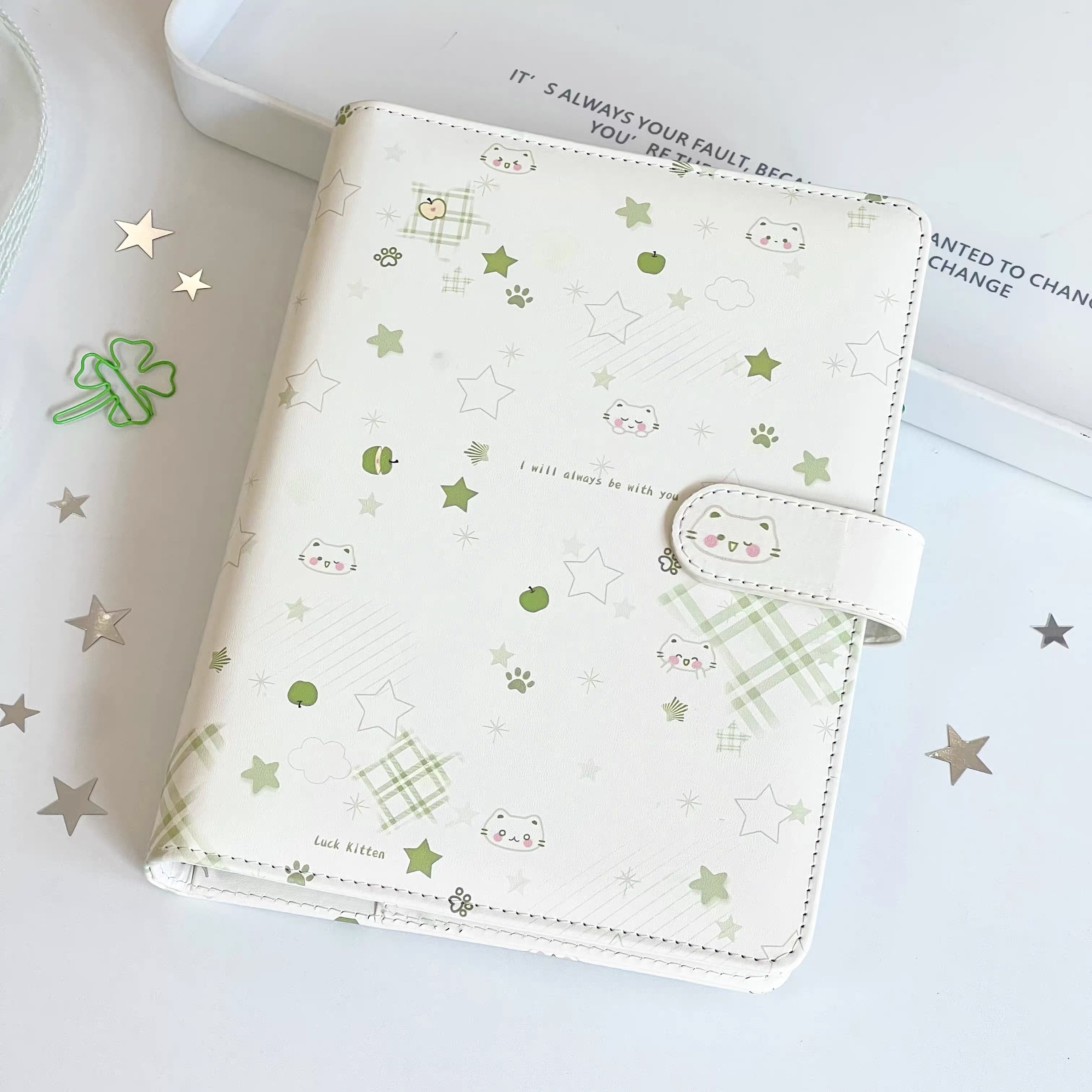 𝑥𝑒𝑛𝑜𝑧 格紋星星小貓皮質卡冊｜卡冊