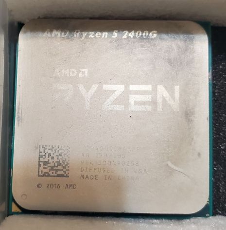 AMD R5-2400G