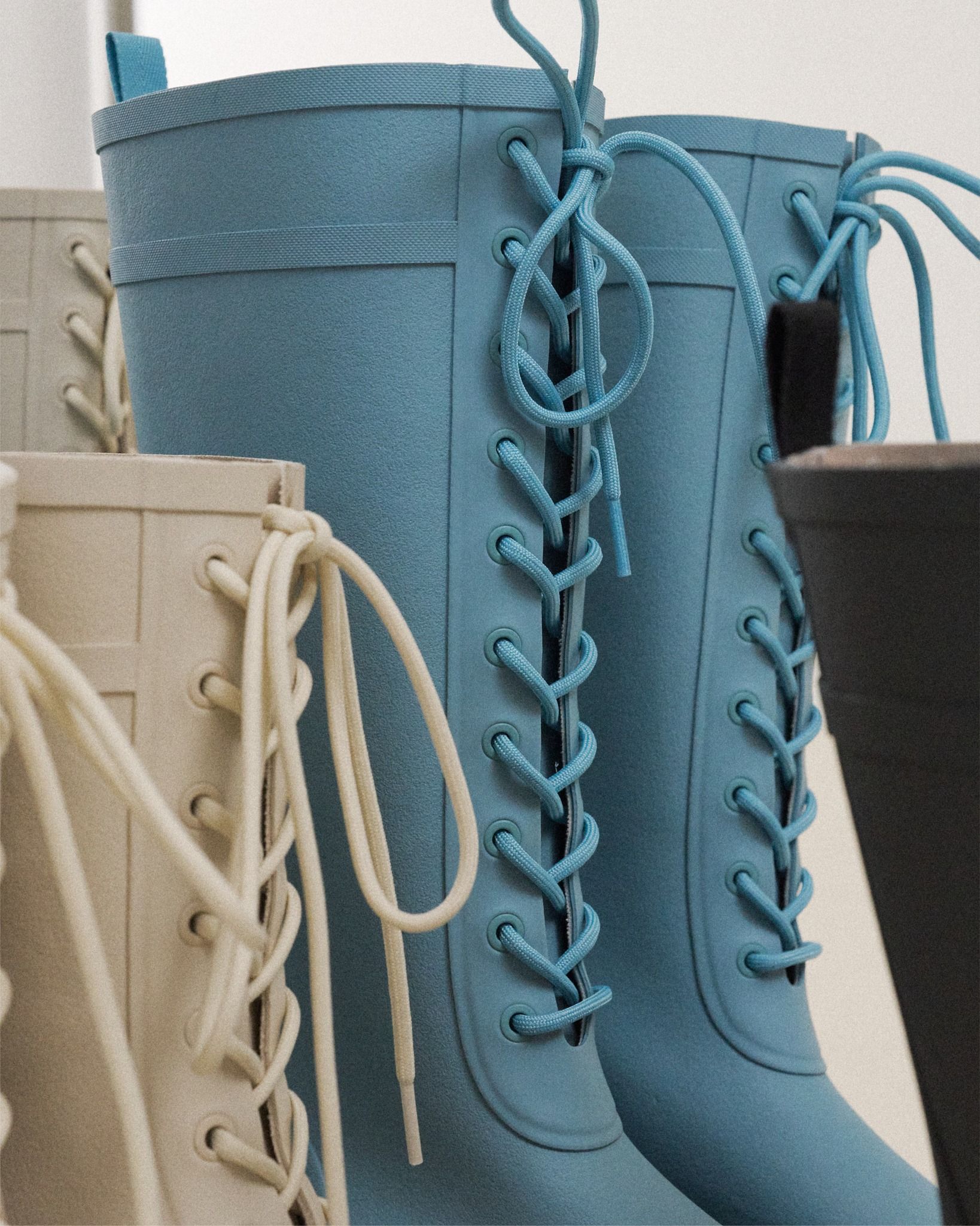 📍Chilling Bubble | ROCKFISH WEATHERWEAR 平底綁帶長靴 韓國品牌代購 藍色 黑色