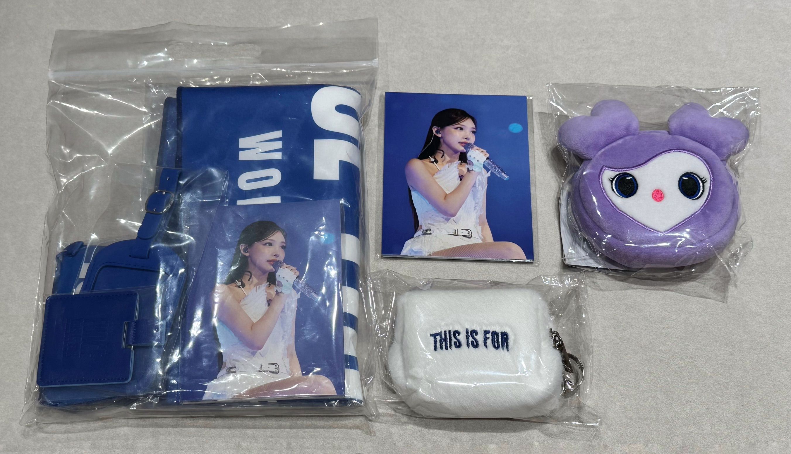 TWICE THIS IS FOR 台灣場周邊