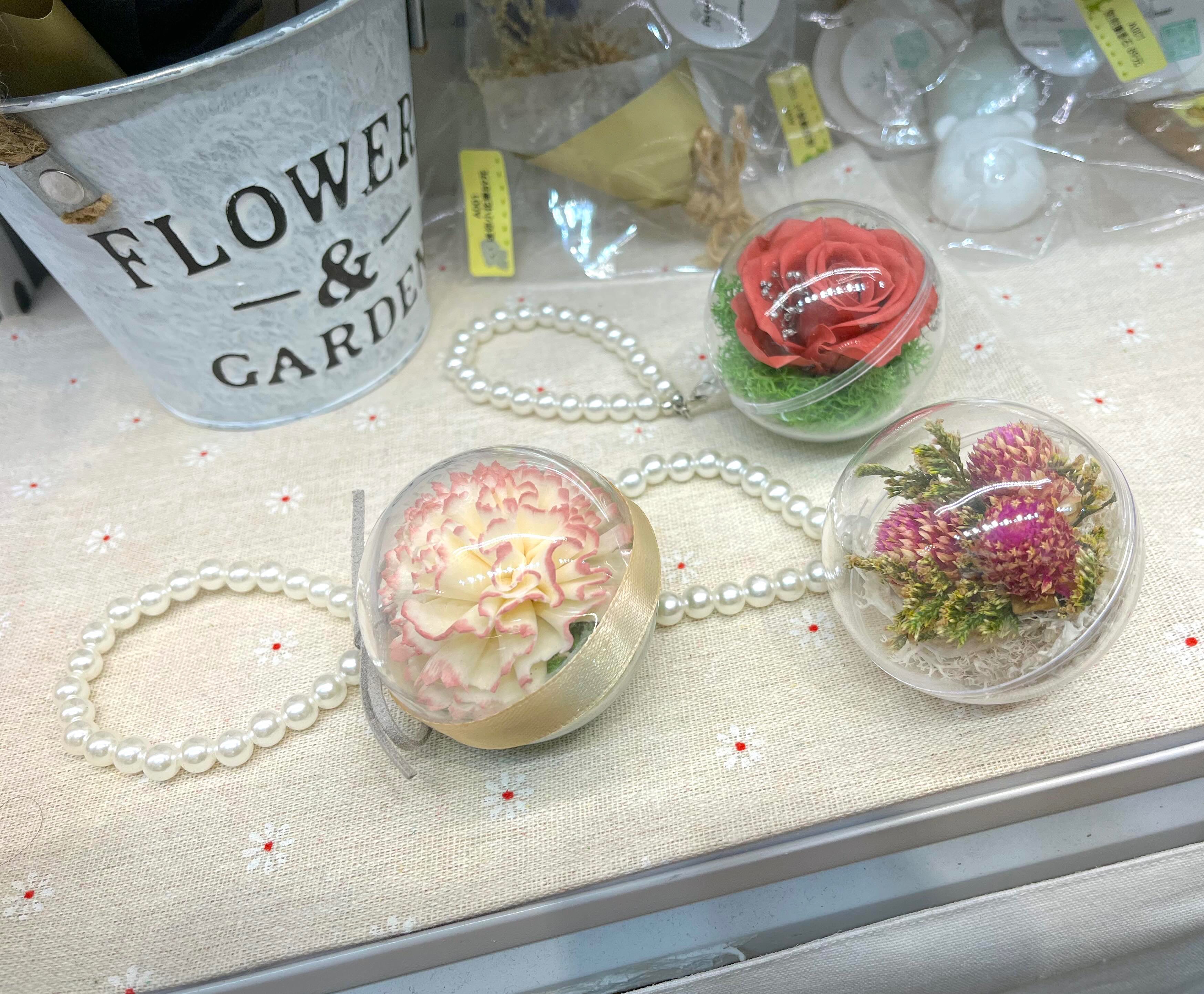Aster Flower星葉小舖-珍珠永生花鑰匙圈