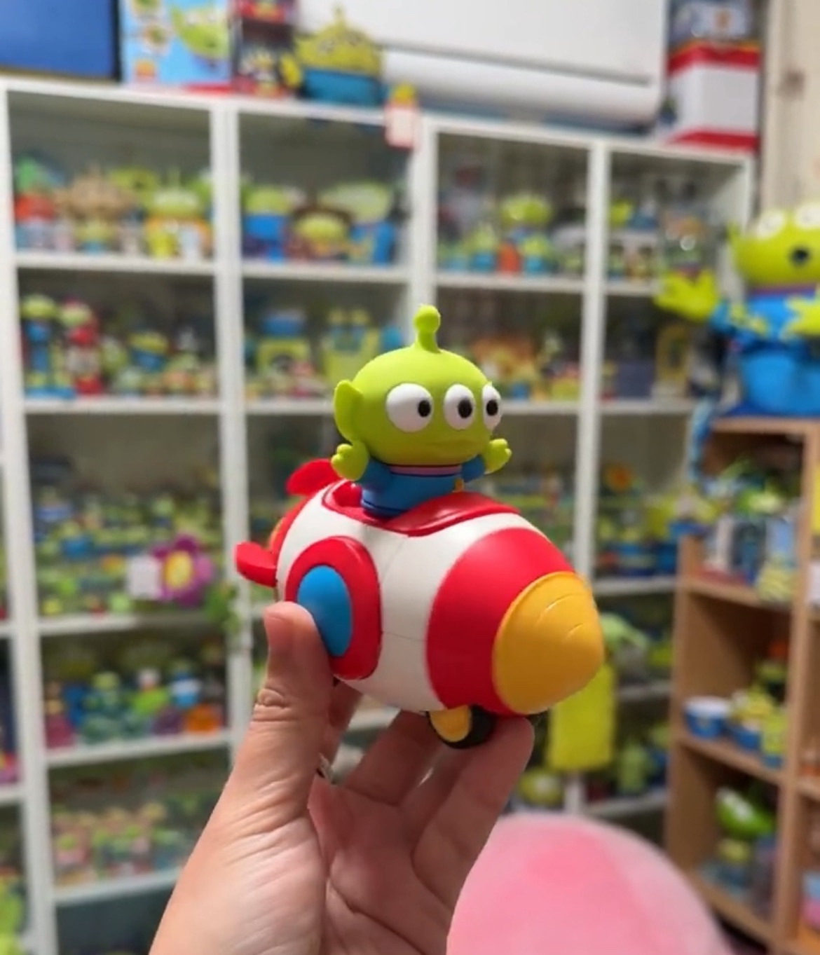 現貨✨正版授權三眼怪火箭車車