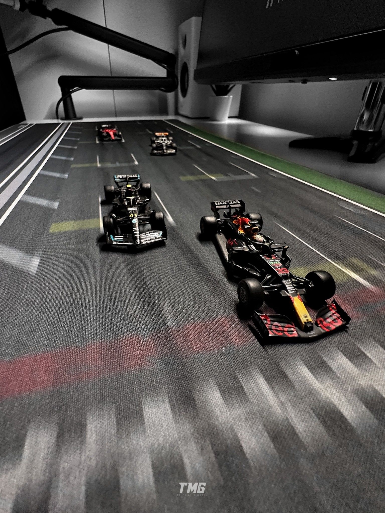 Dream Customs Race Track Motion 賽道動態滑鼠墊場景 XL6A