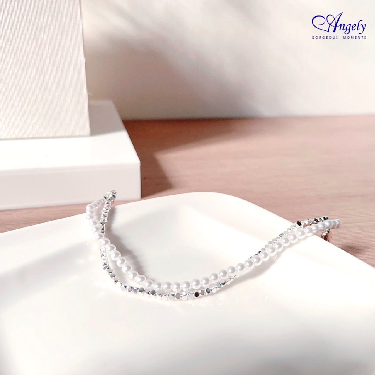 【Angely】法式雙層疊戴貝珠手鍊(享盒裝服務)| 質感 氣質 精緻 生日禮物 情人禮物 女生禮物