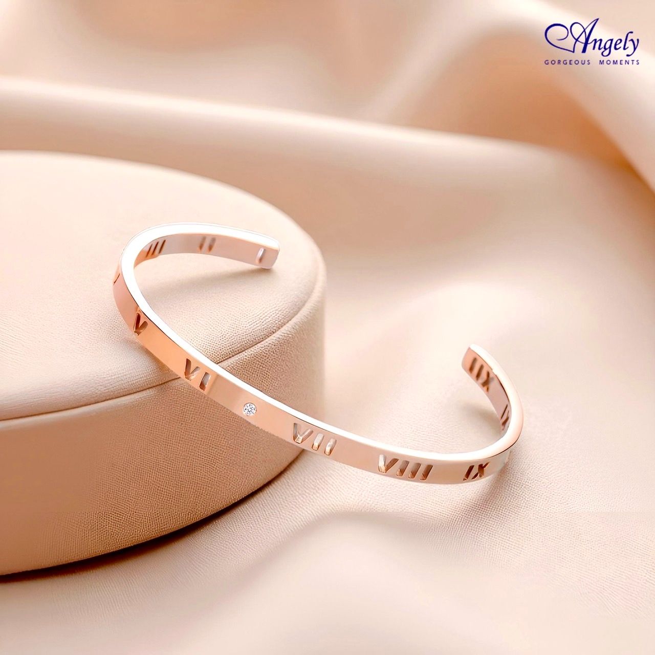【Angely】『週年慶限定獨家優惠』鈦鋼真鑽羅馬數字手環(享盒裝服務)|天然鑽石 生日禮物 情人禮物 女生禮物