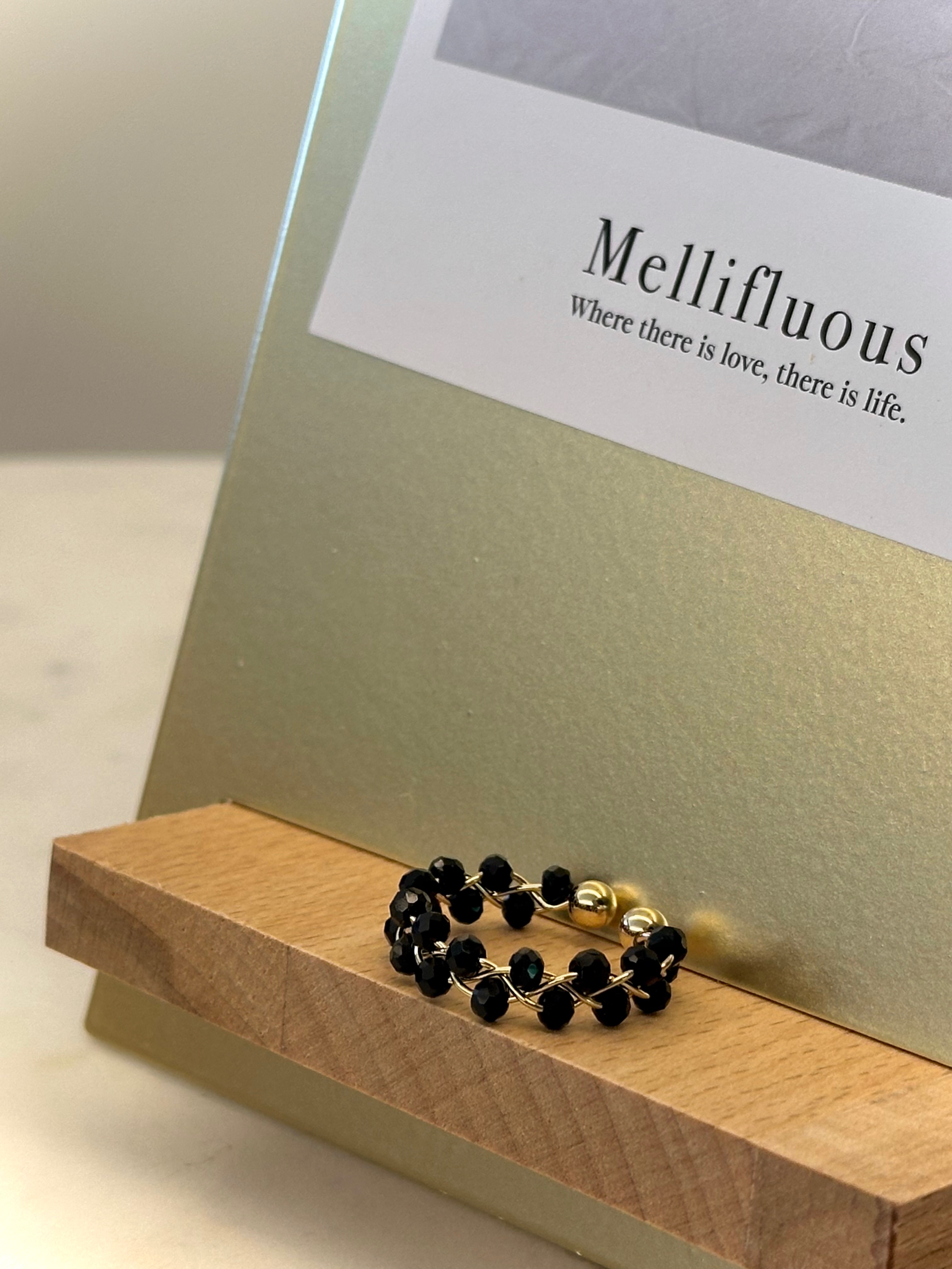 小華麗 黑色 戒指一枚