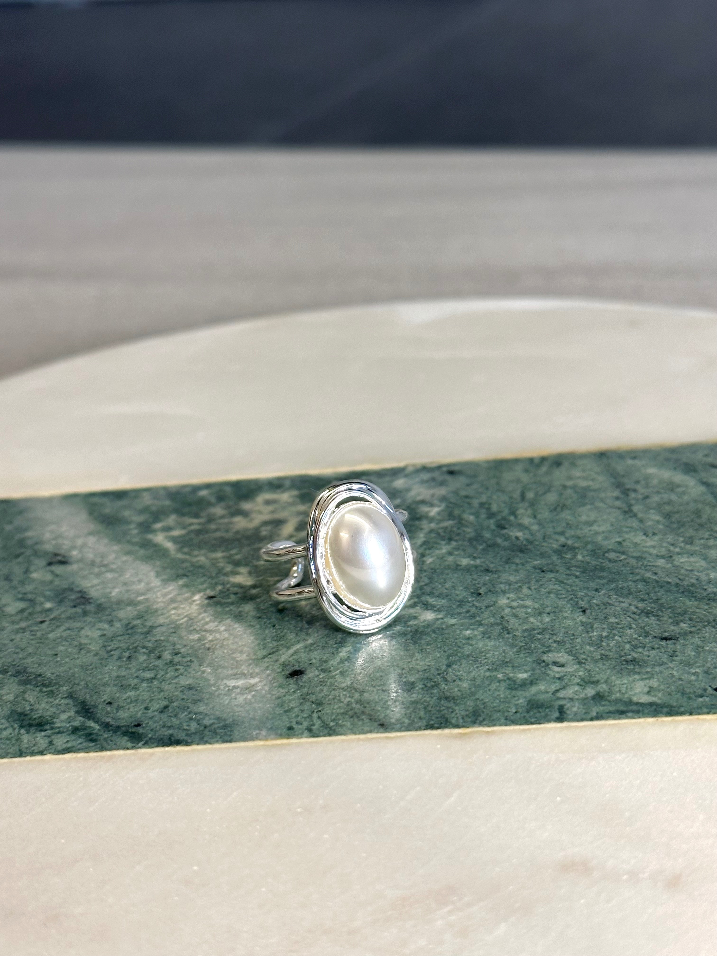 單珍珠 白色 戒指一枚