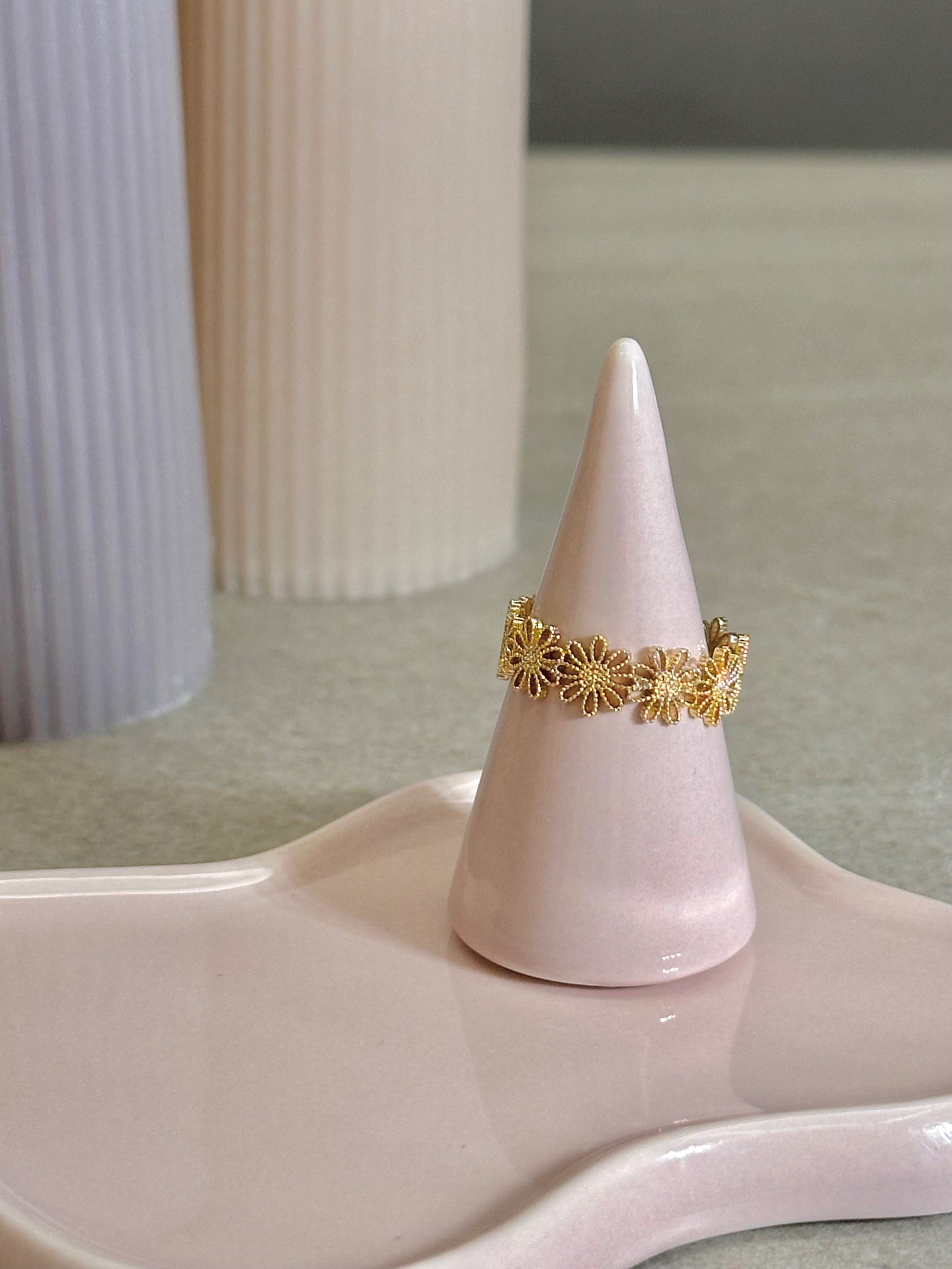 花圈 金色 戒指一枚