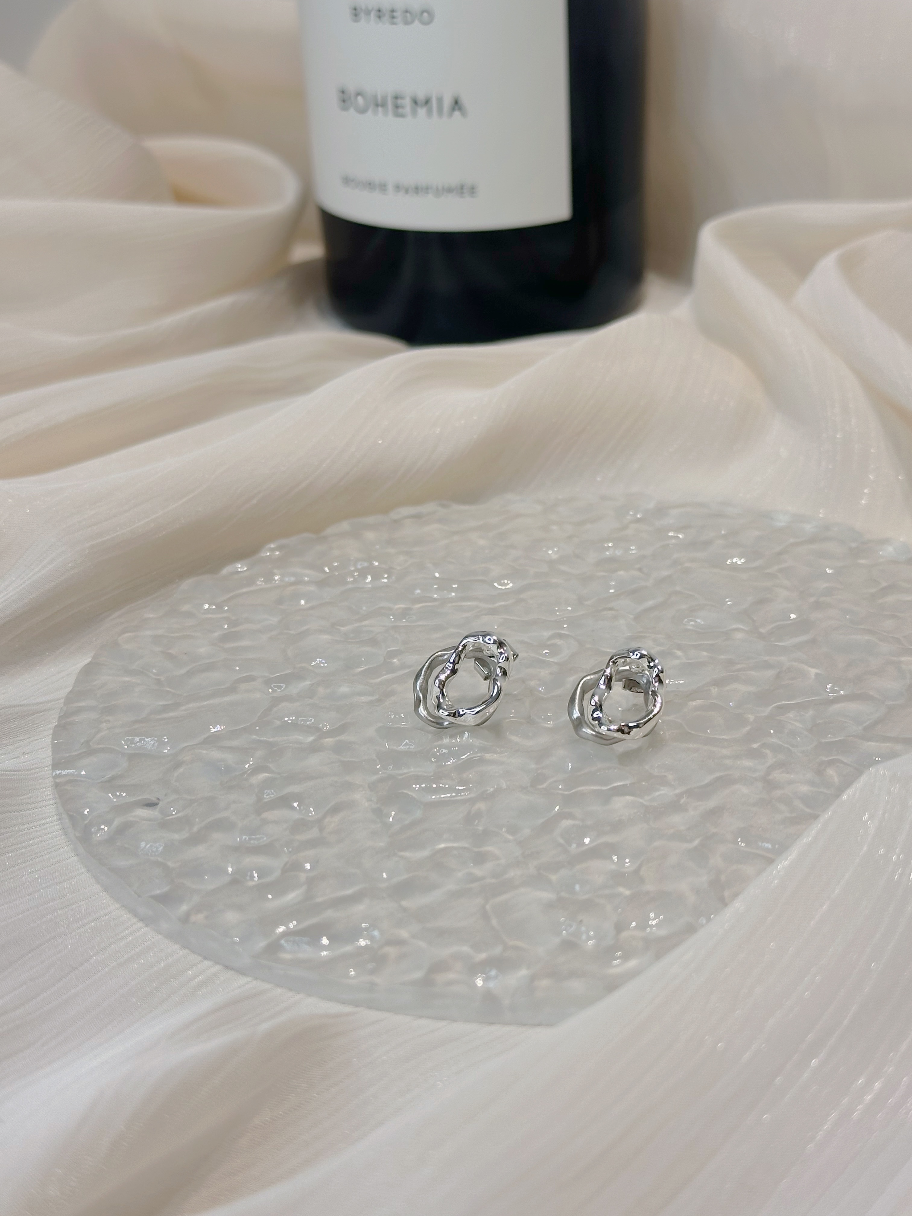 小水攤 銀色 耳針式耳環一對