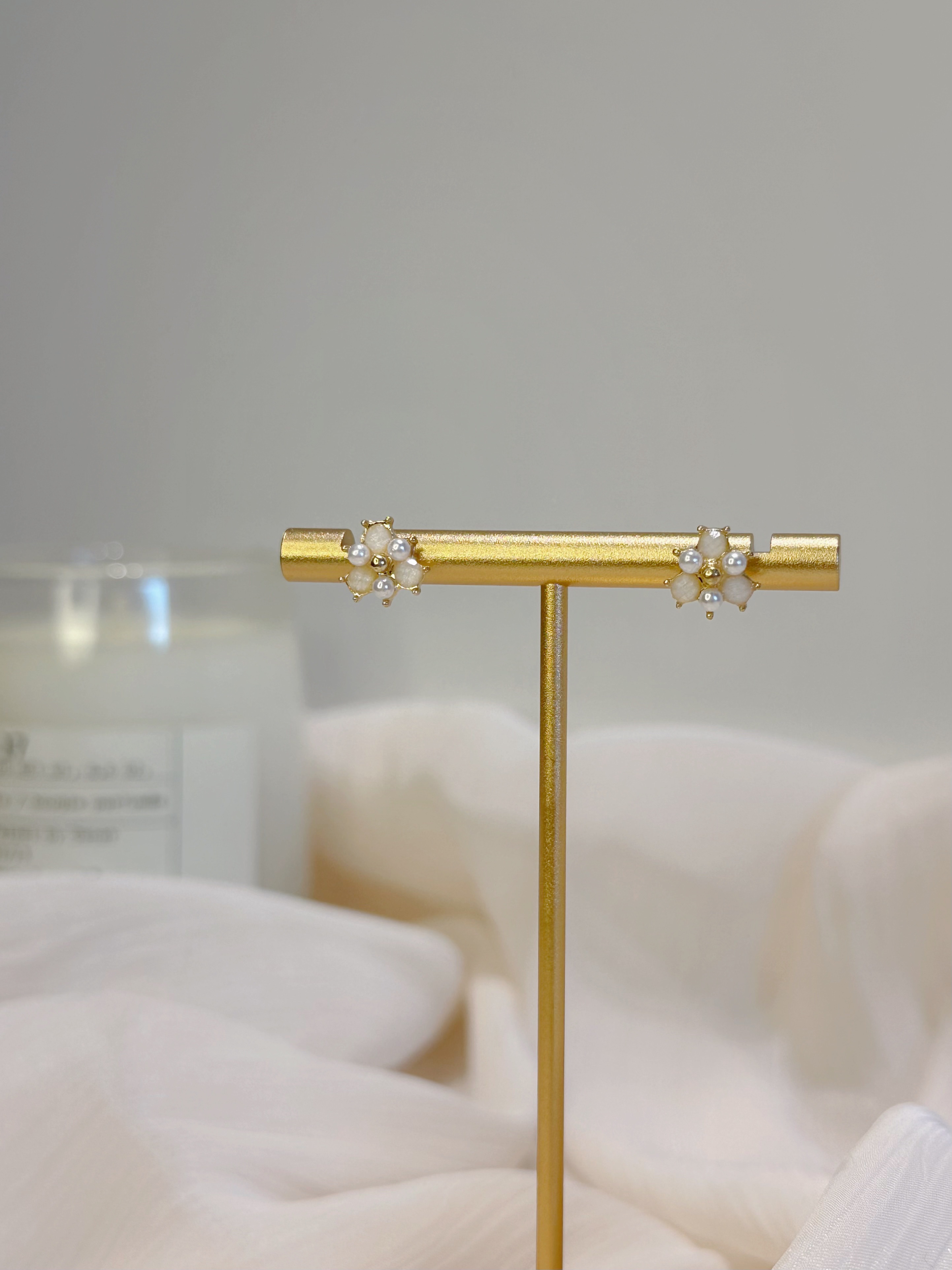 小捧花 耳針式耳環一對