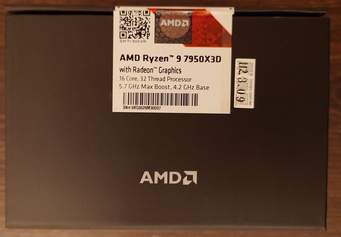AMD R9 7950X3D 處理器 完整盒裝 保固內