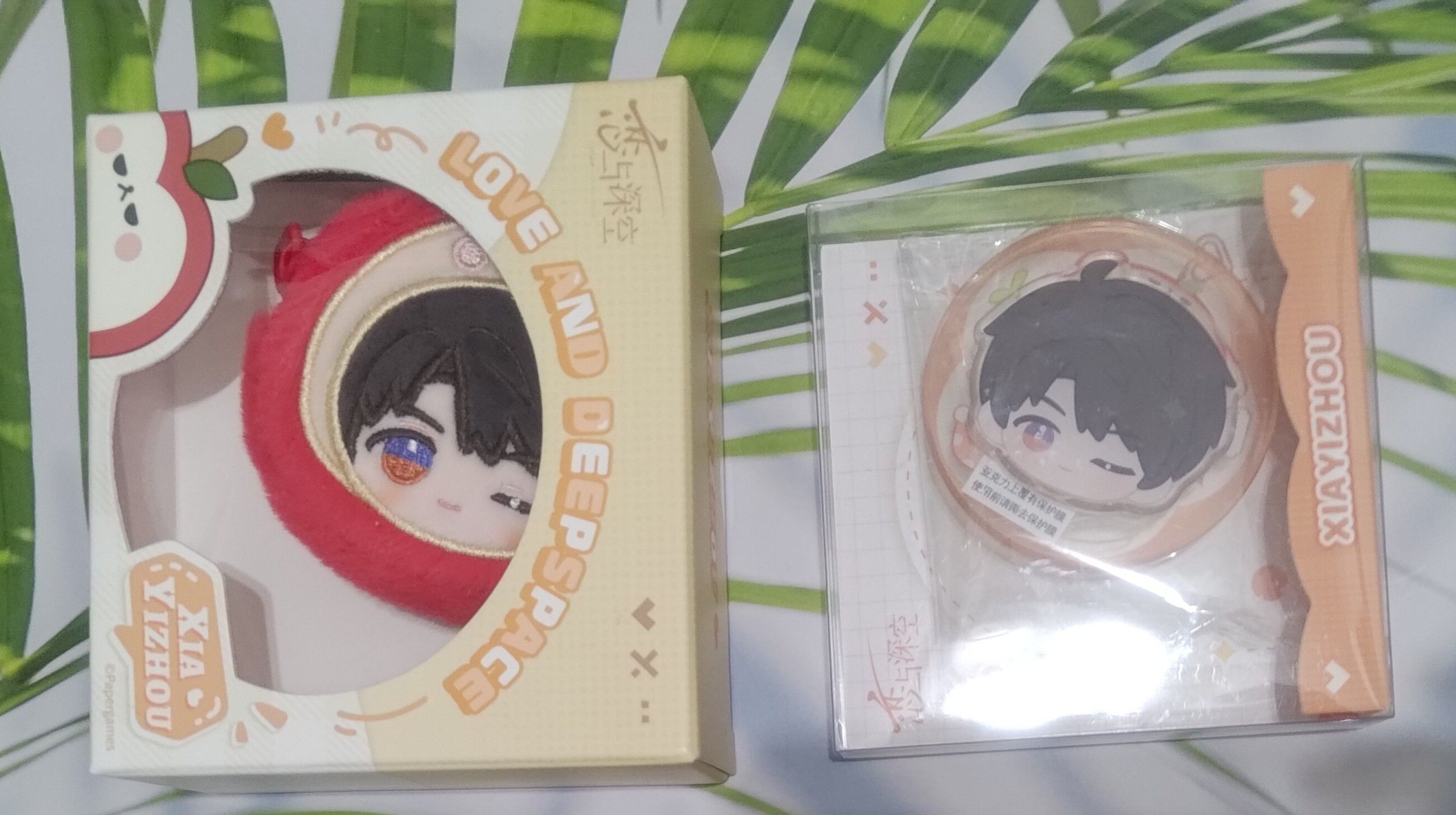 夏以晝週邊-絨心相擁 毛絨手機掛繩、手機支架