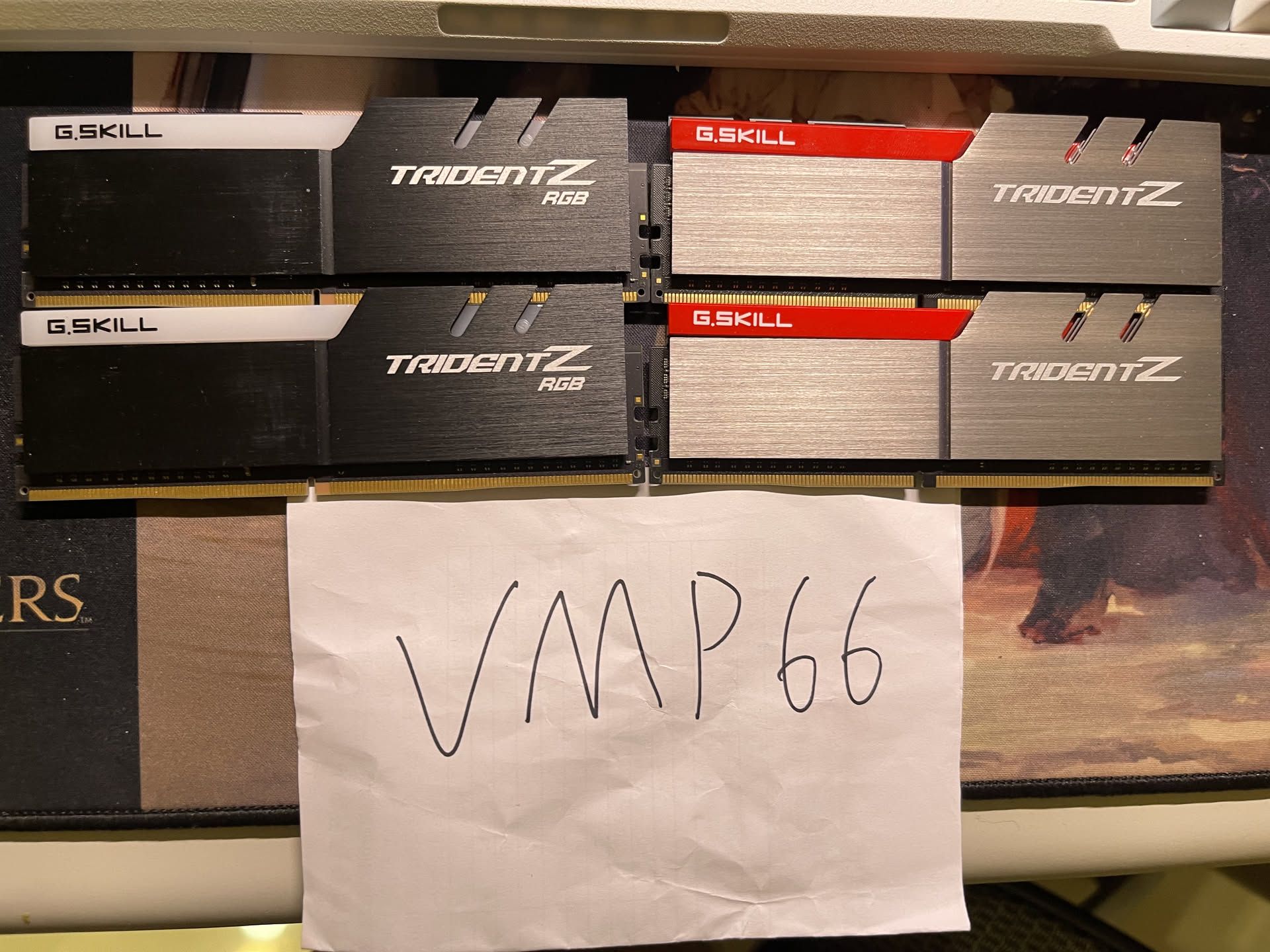 幻光戟 8G*2 DDR4-3200 CL16-18-18-38