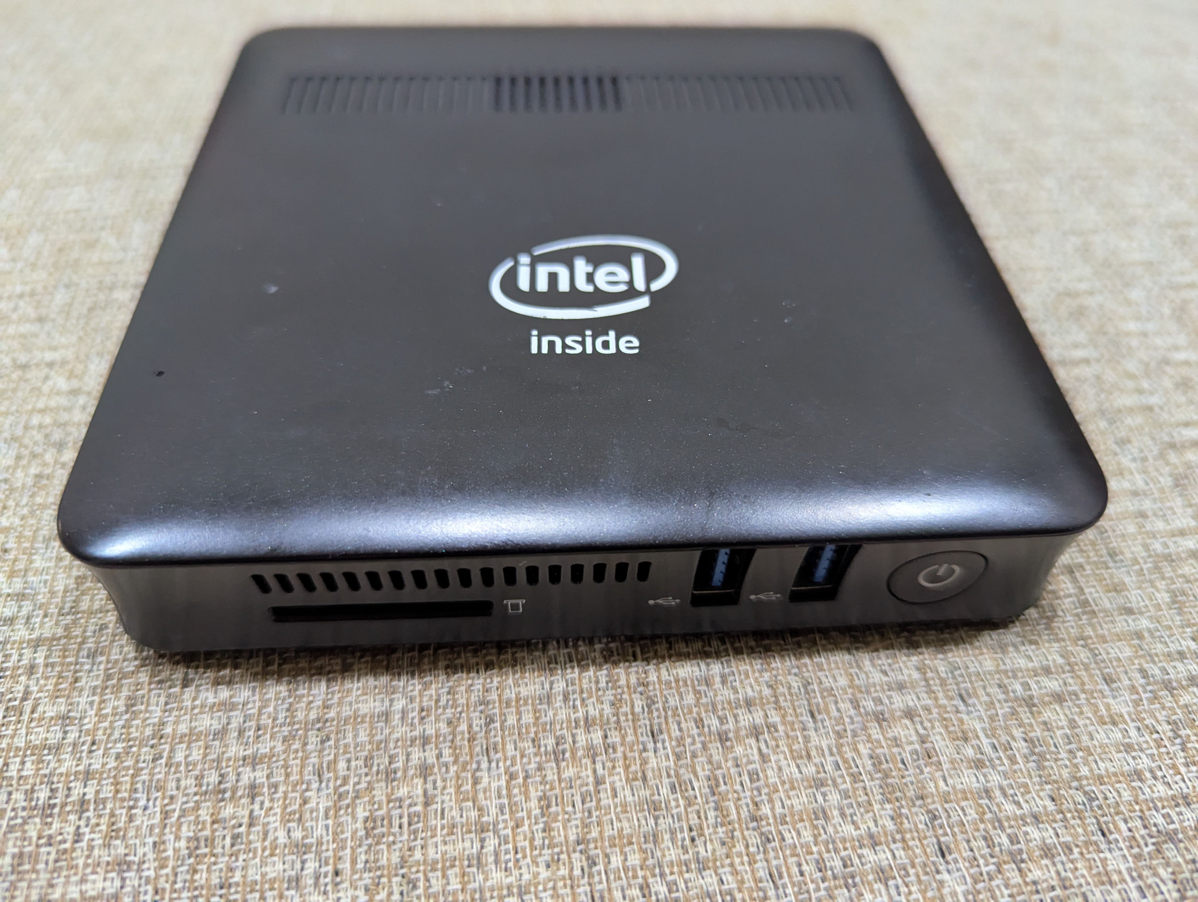 Intel Mini-PC Celeron N3350