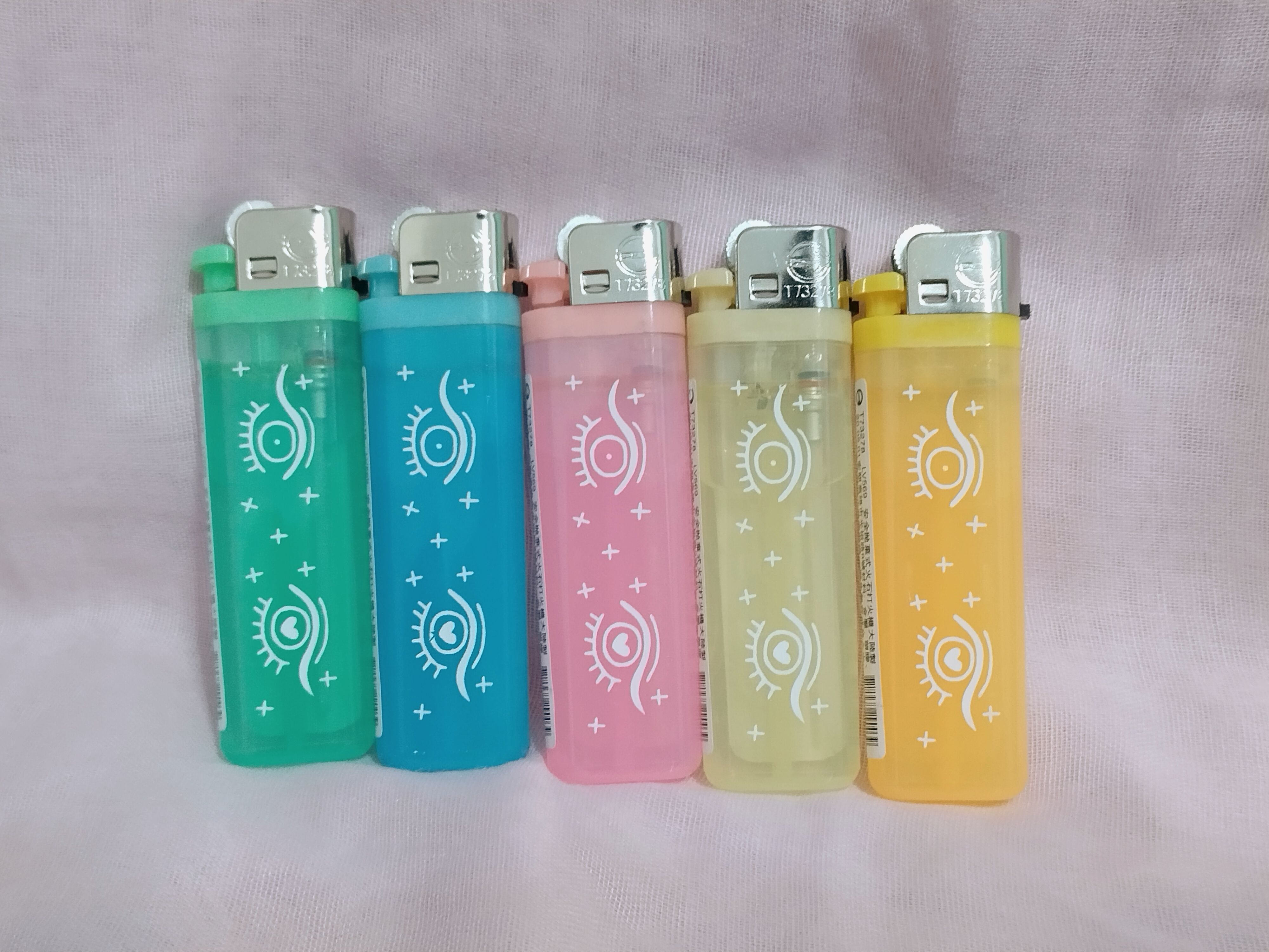 閃亮雙眼打火機（粉紅色已無）