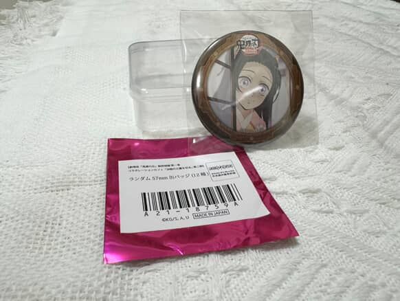 鬼滅の刃－無限城抽賞香奈惠徽章+原袋+塑膠盒（內袋部分全新未拆，若有對光需求可以拆封對光）