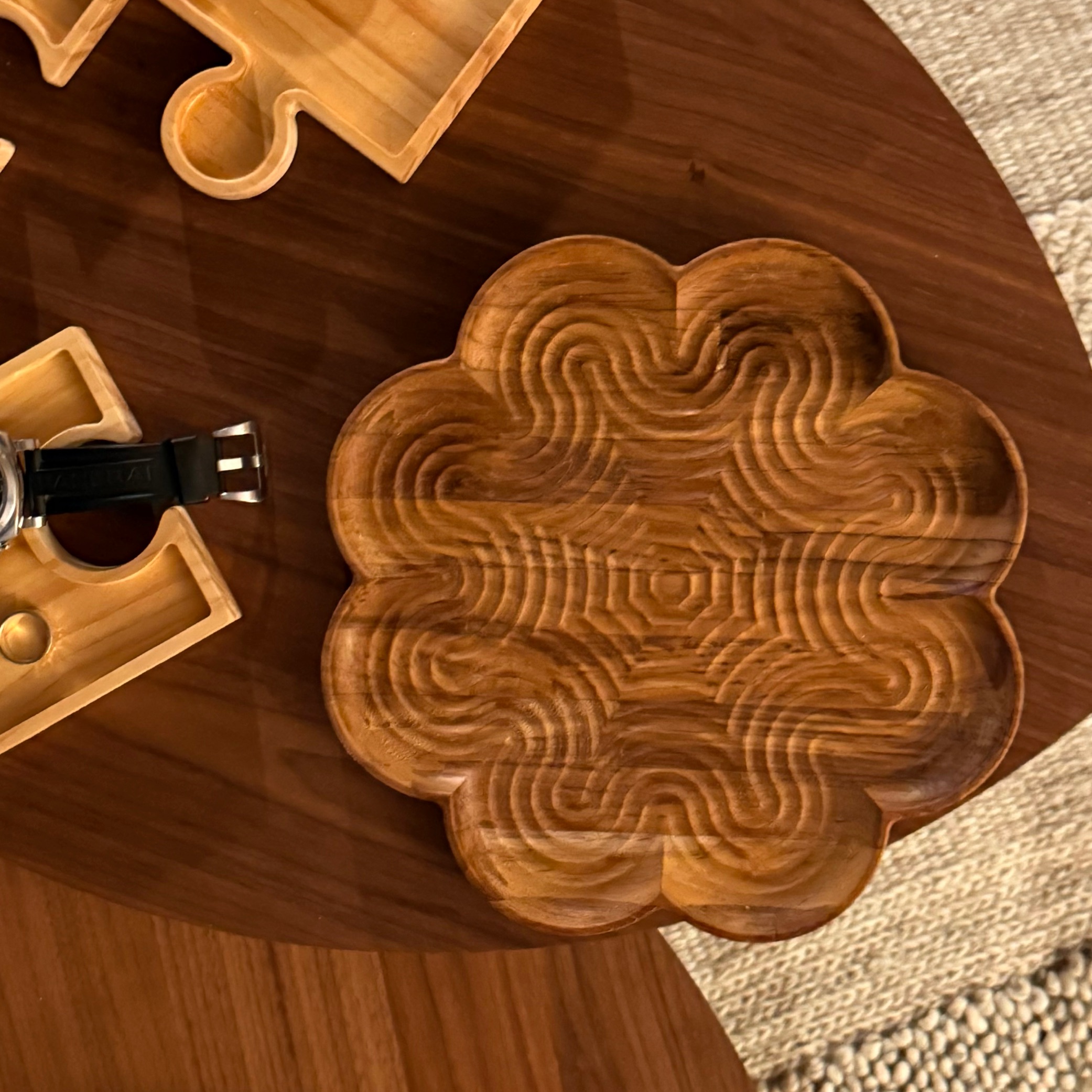 木與幾何八瓣花拖盤