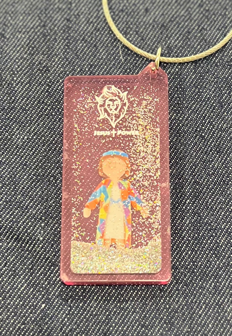 約瑟Joseph鑰匙圈與日本設計師共同合研發（3 x7cm）有銀蔥粉在鑰匙圈中滑動