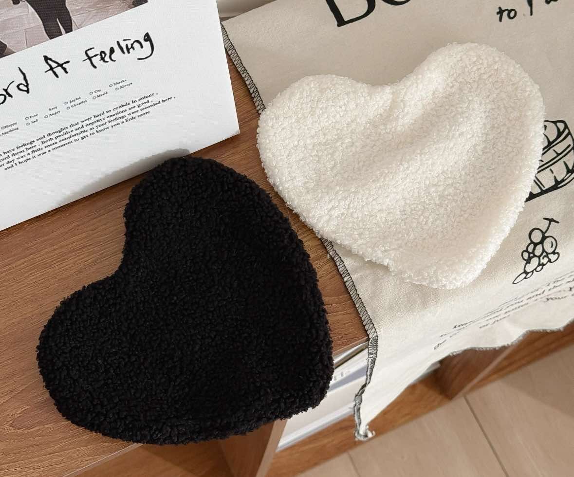 𝕀ℕ𝕊 高級愛心羊羔毛杯墊/裝飾墊 現+ ✨