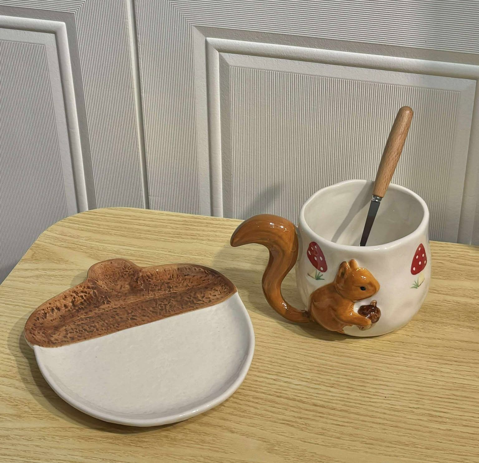 日系出品 單品 ~ 立體松鼠 ＆ 松果 碗盤組 #釉下彩