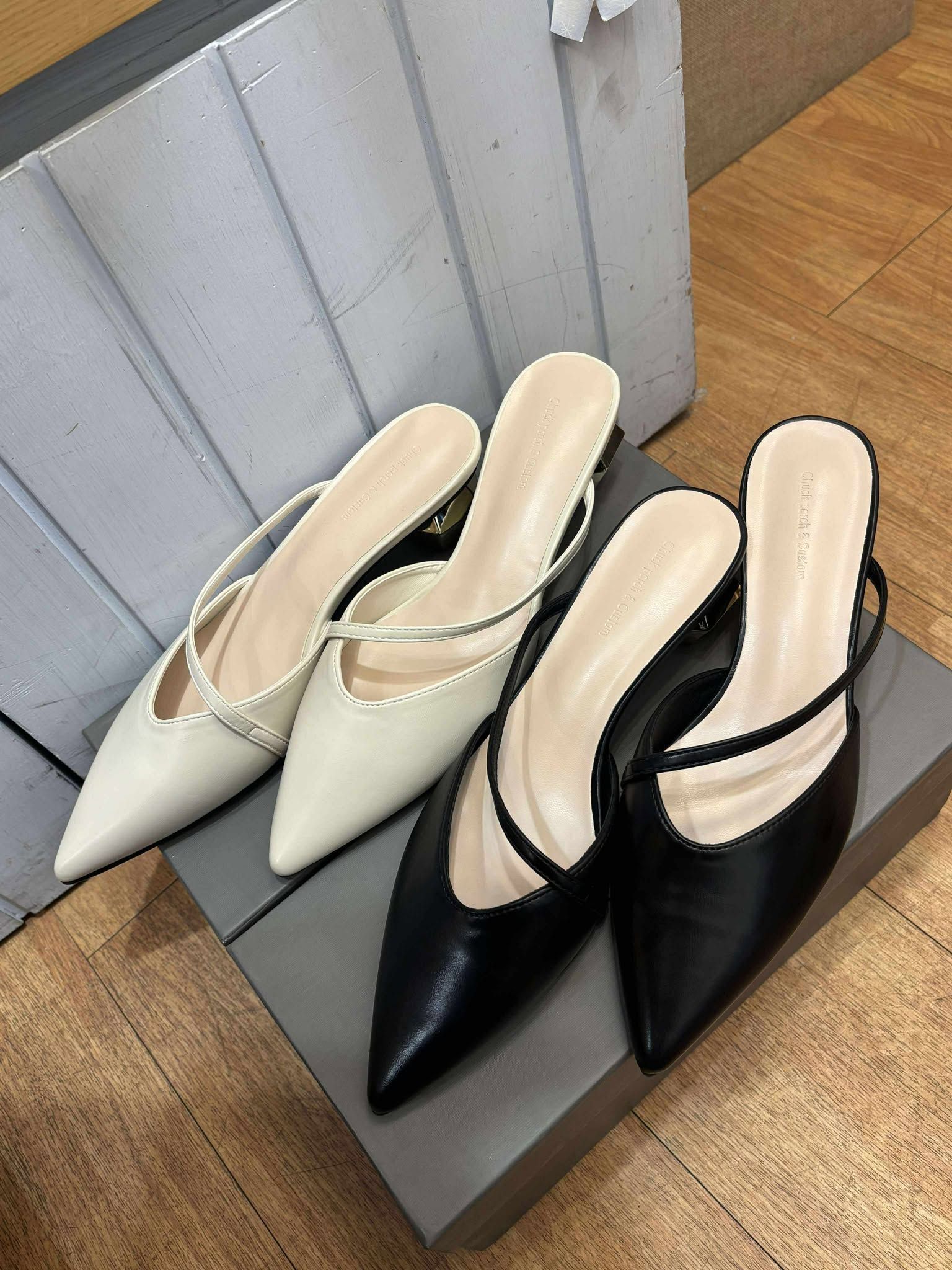 熱銷款!! 𝐖𝐊嚴選~ 穆勒霧面尖頭穆勒跟鞋 （𝟒.𝟓 跟高） 好穿才推薦~