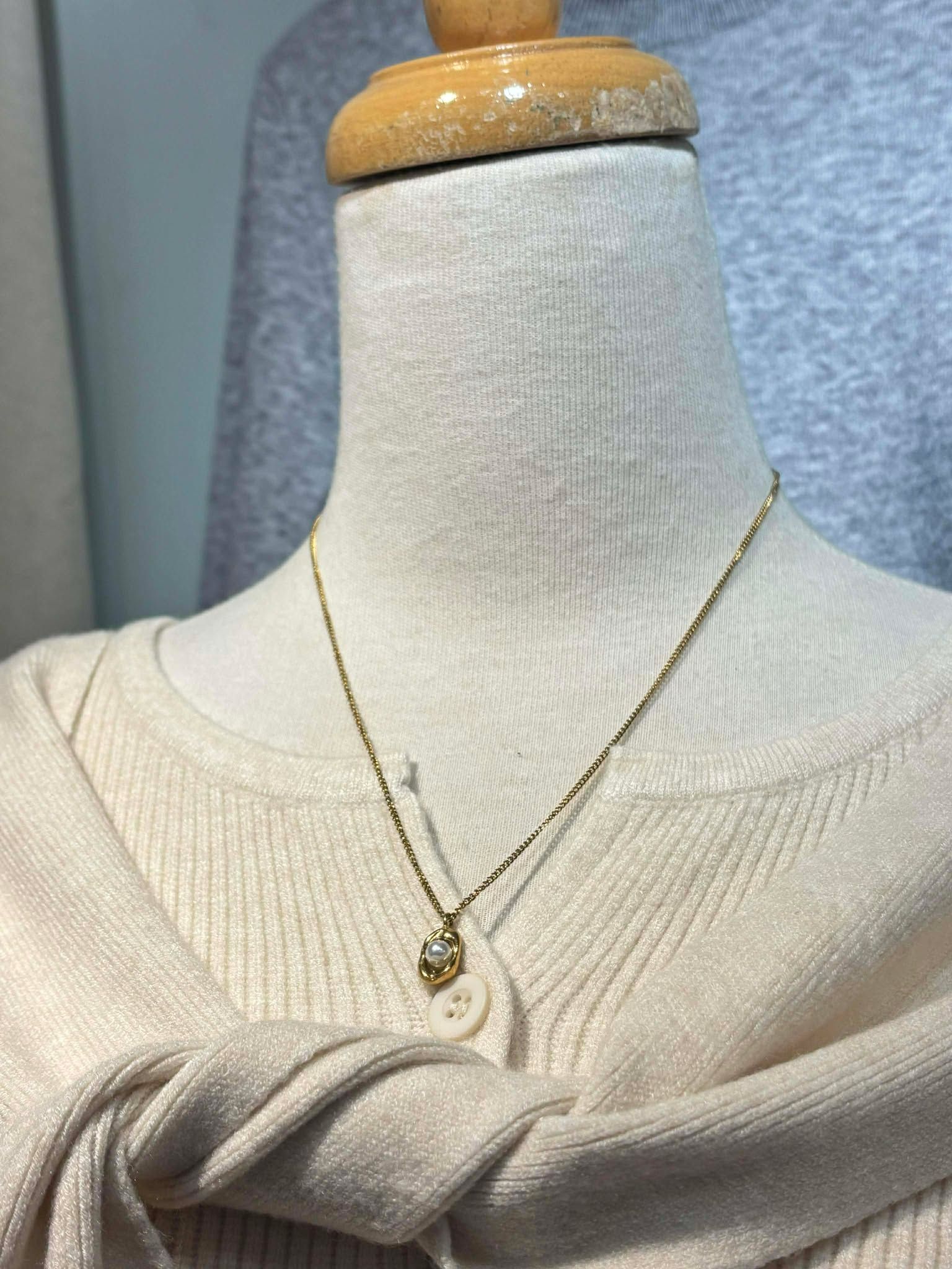 𝐃𝐞𝐜 自留款 溫柔輕金- 珍珠碗豆鈦鋼項鍊 - ɢᴏʟᴅᴇɴ