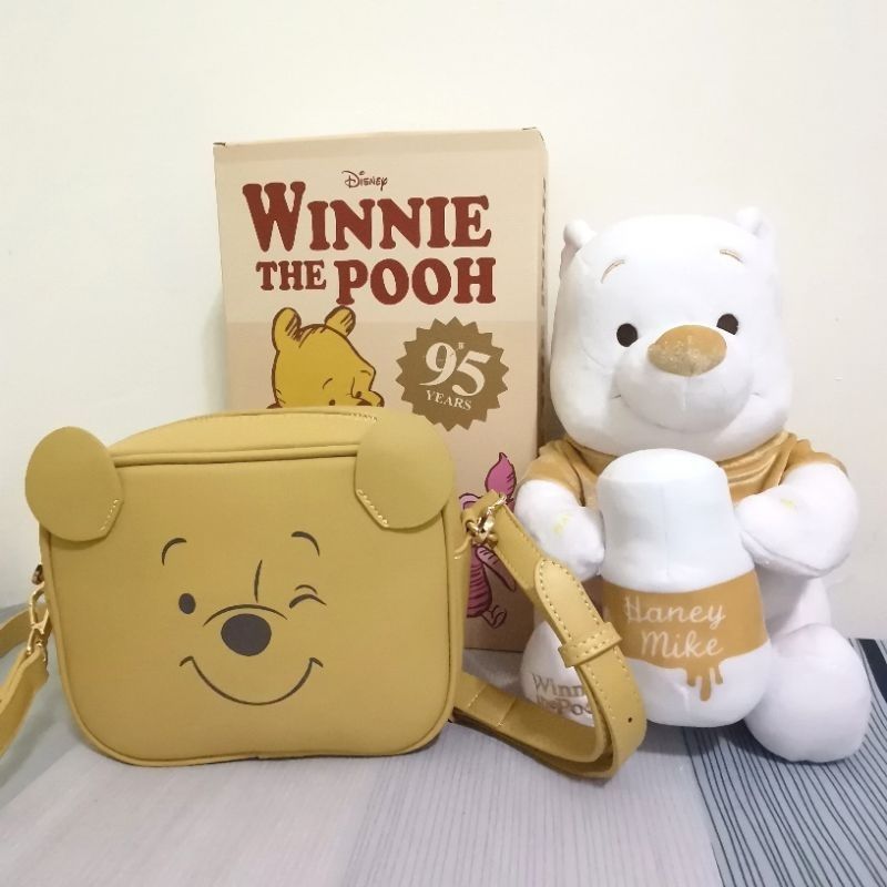 【小熊維尼】包包 側背包 蛋黃色