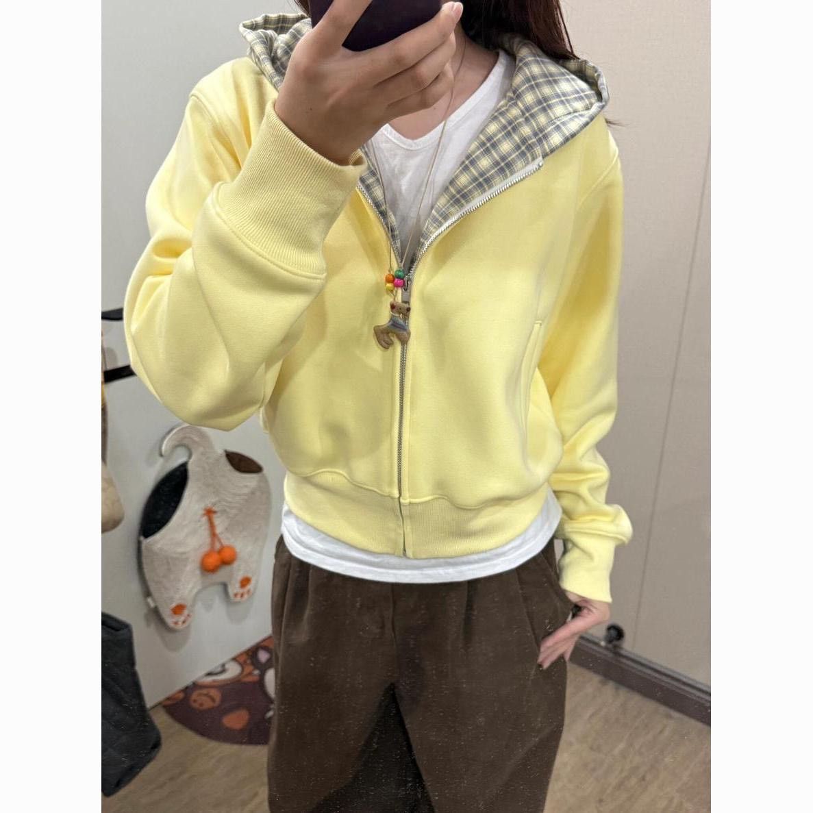 ★奶呼呼黃色格紋短款外套★