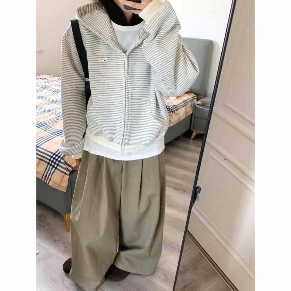 ★奶呼呼條紋小狗外套★