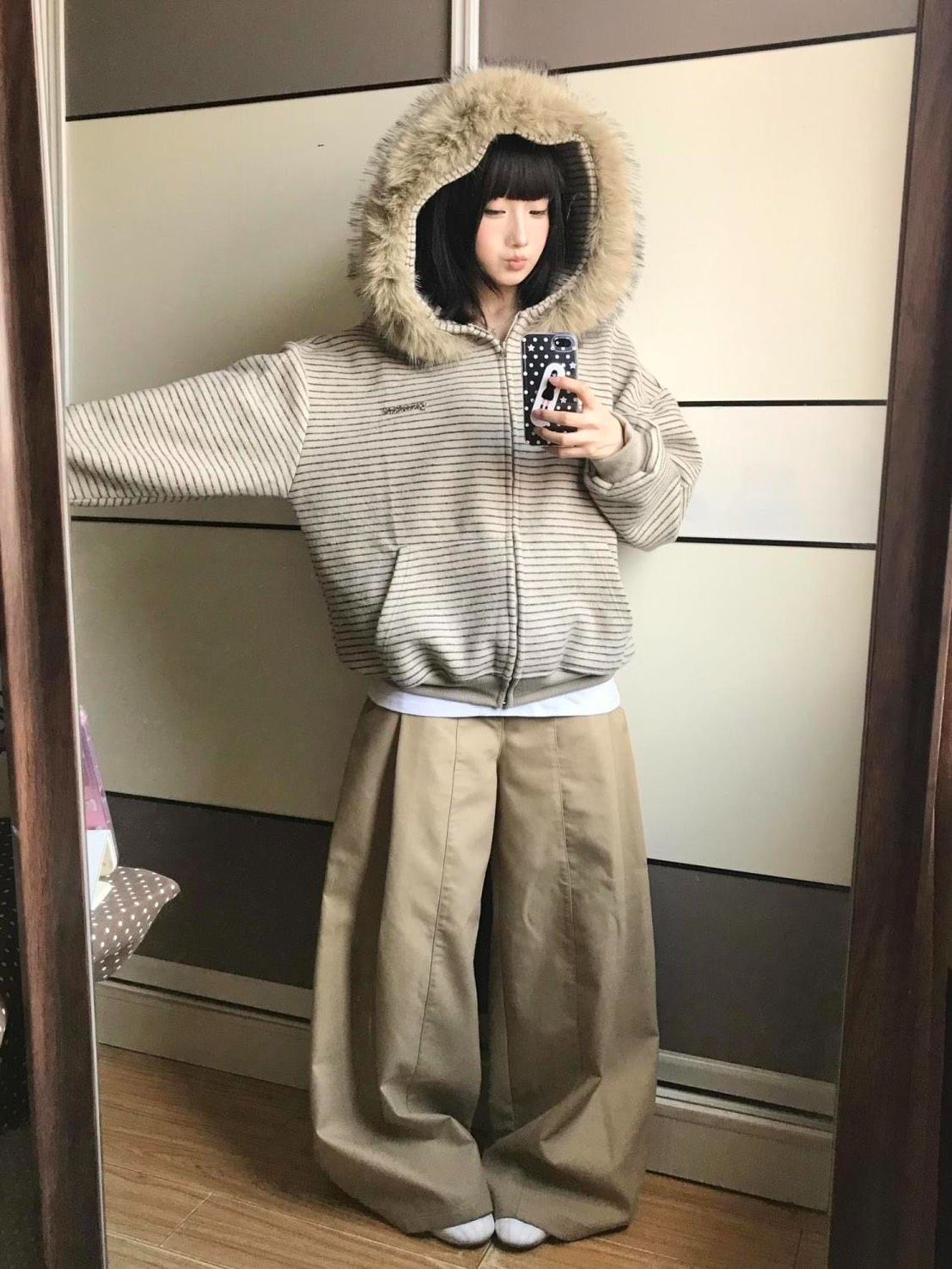 韓系大毛毛領加絨連帽條紋外套+୨୧ ̊。兩色