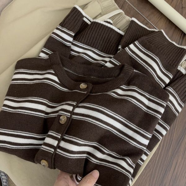 法式撞色條紋復古針織衫（2色）#2552