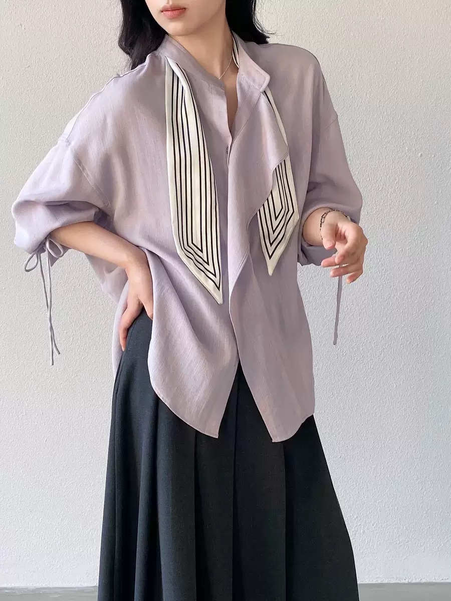 Freesia Ribbon Blouse/小蒼蘭襯衫配絲巾