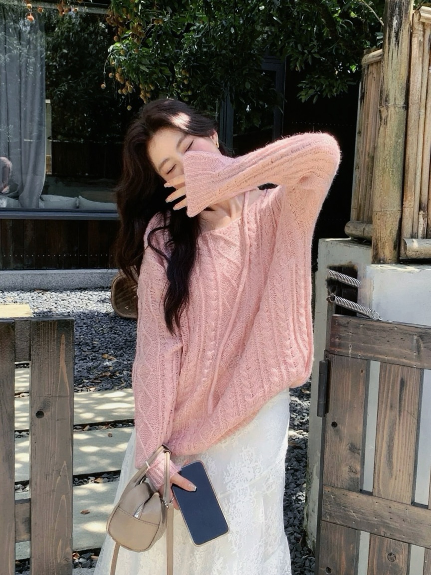 溫柔風麻花粉色毛衣