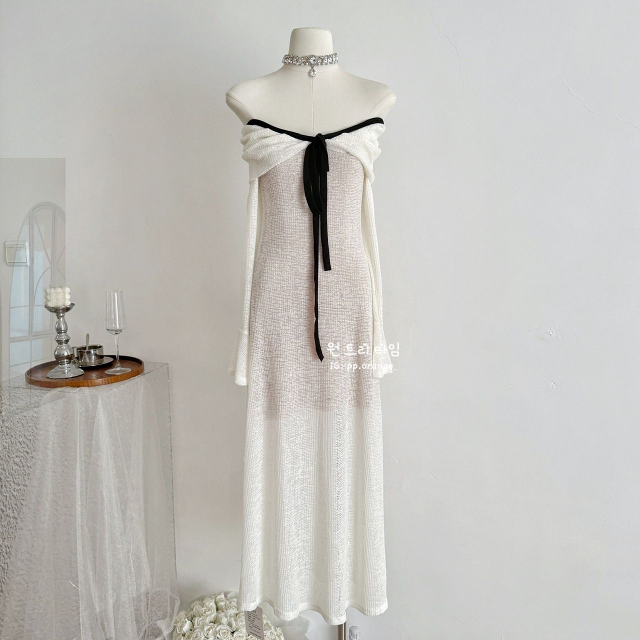 性感黑色綁帶露肩一字領長袖長洋裝