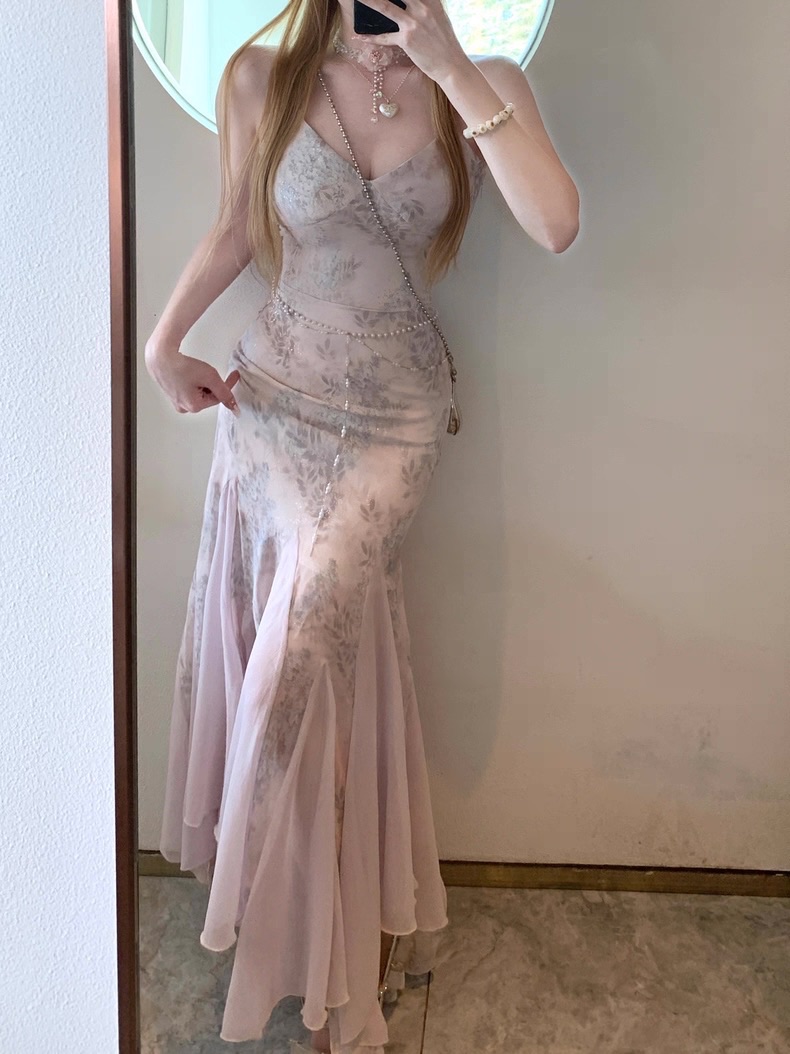 純欲渡假風修身碎花吊帶魚尾長洋裝