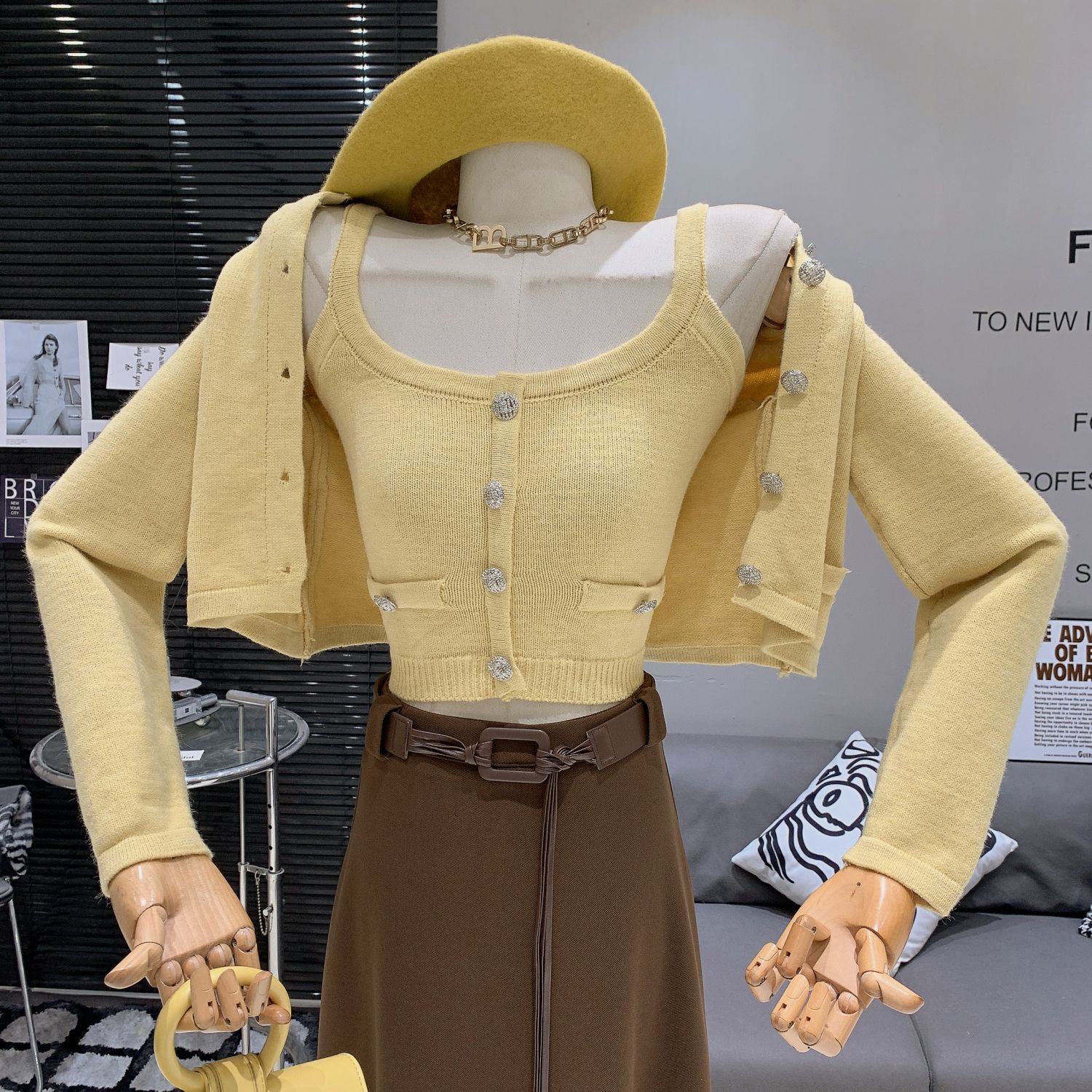 甜辣風單排扣背心+針織外套兩件套裝